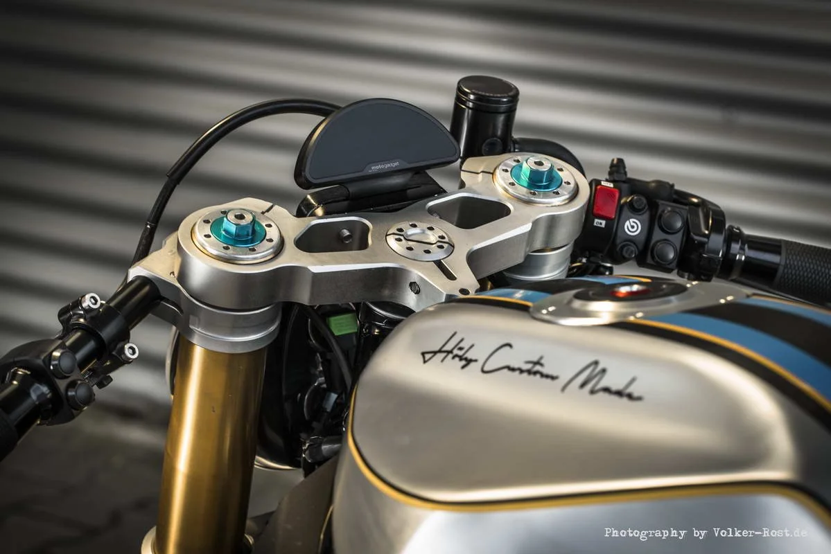 Roadster Hoely Radicale (46).jpg