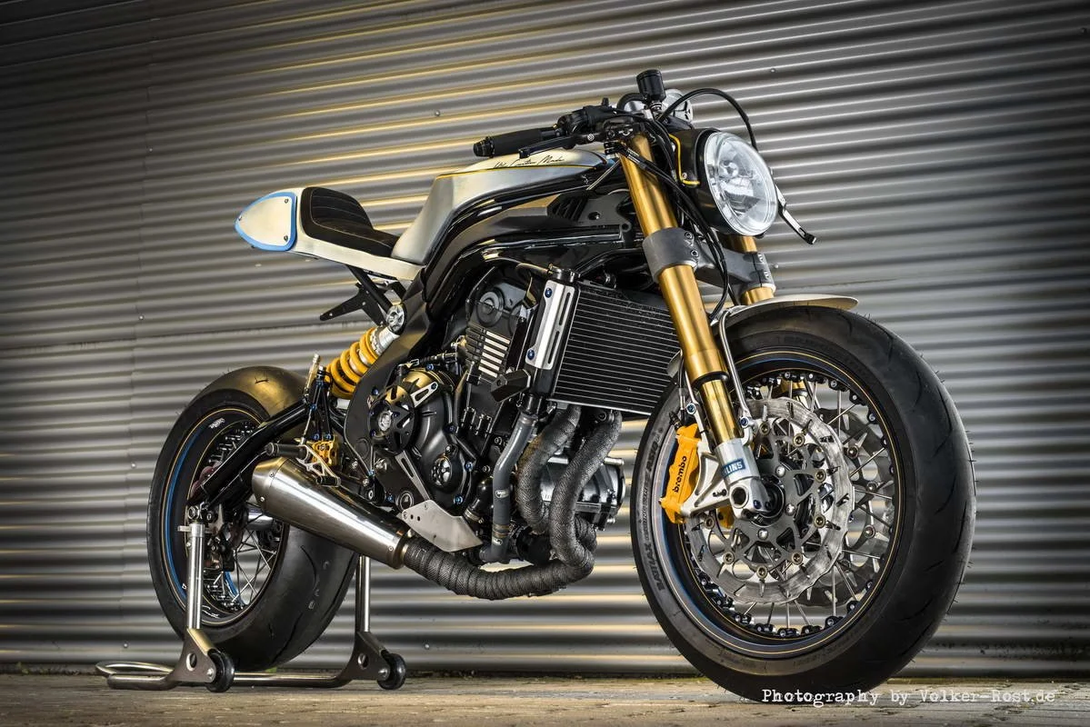 Roadster Hoely Radicale (22).jpg