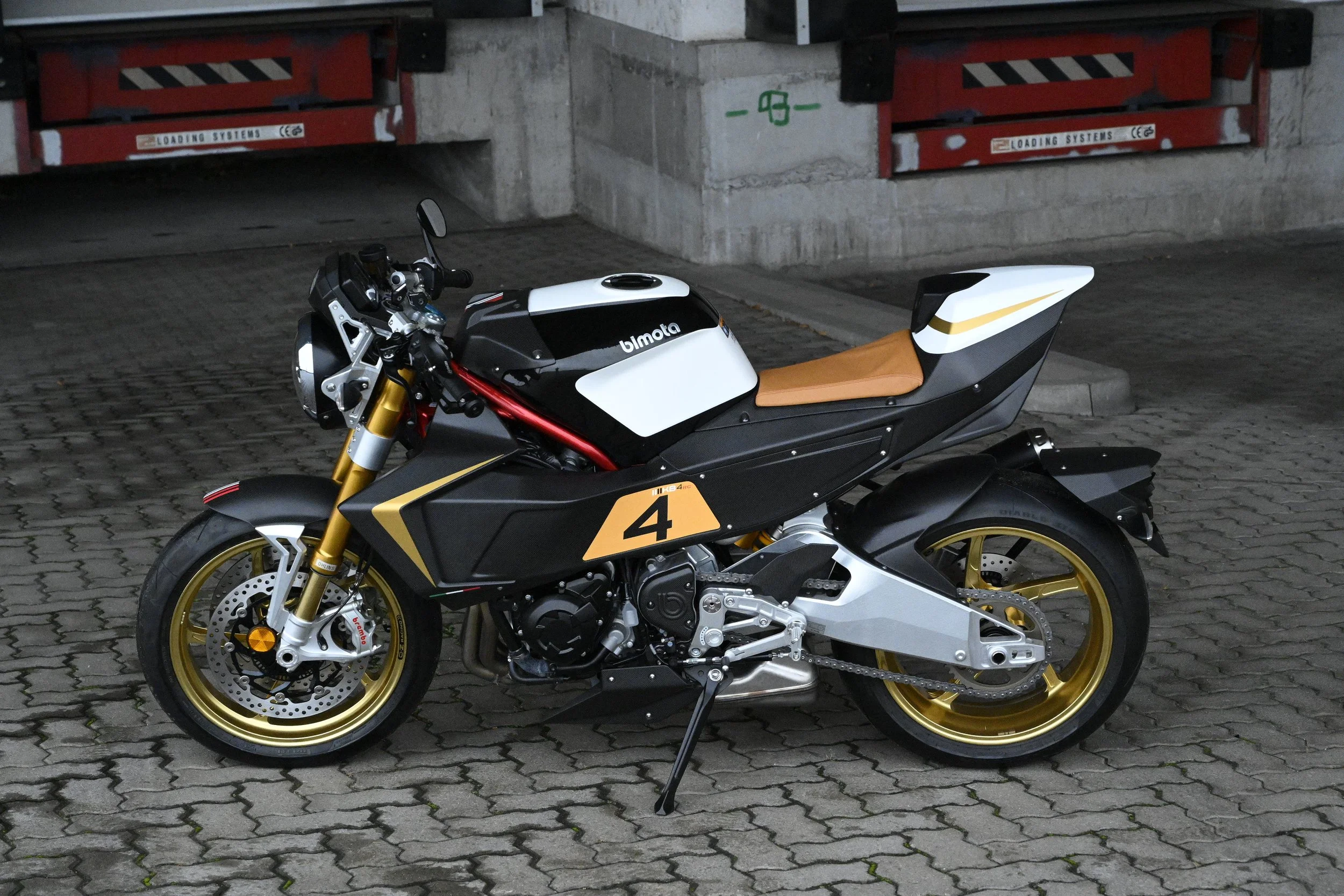_LS73036.JPG