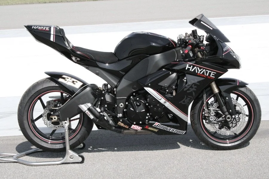 Kawasaki Ninja ZX-10R Black Melandri Höly Special Edition 2009 (1).jpeg