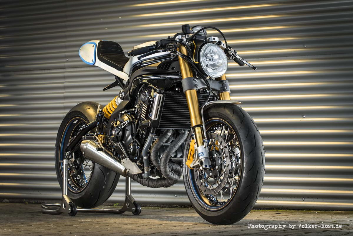 Roadster Hoely Radicale (18).jpg