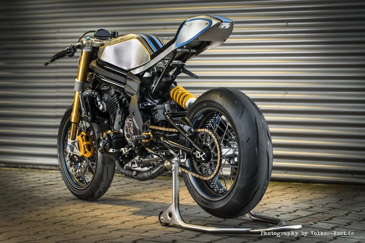 Roadster Hoely Radicale (43).jpg