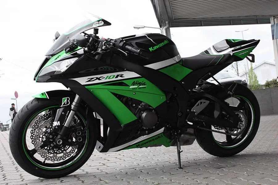 Kawasaki_Ninja_ZX-10R_Gruen_03.jpeg