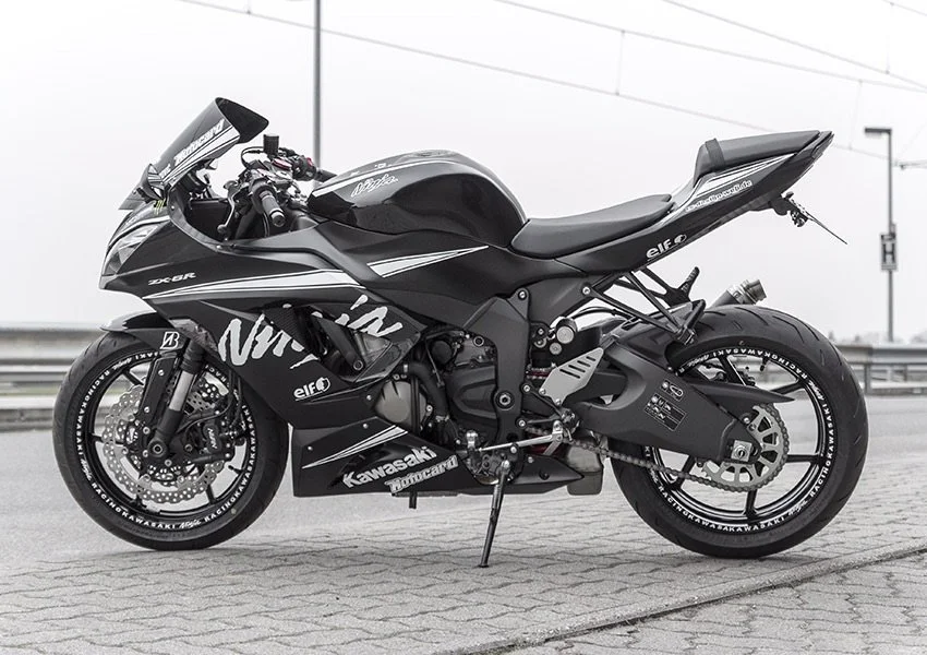 Kawasaki-ZX6R-Ninja-Black-Ultra-2015_0012.jpeg