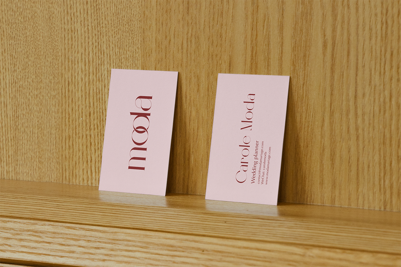 SN_Mockup-EoM-Business_Card-02.png