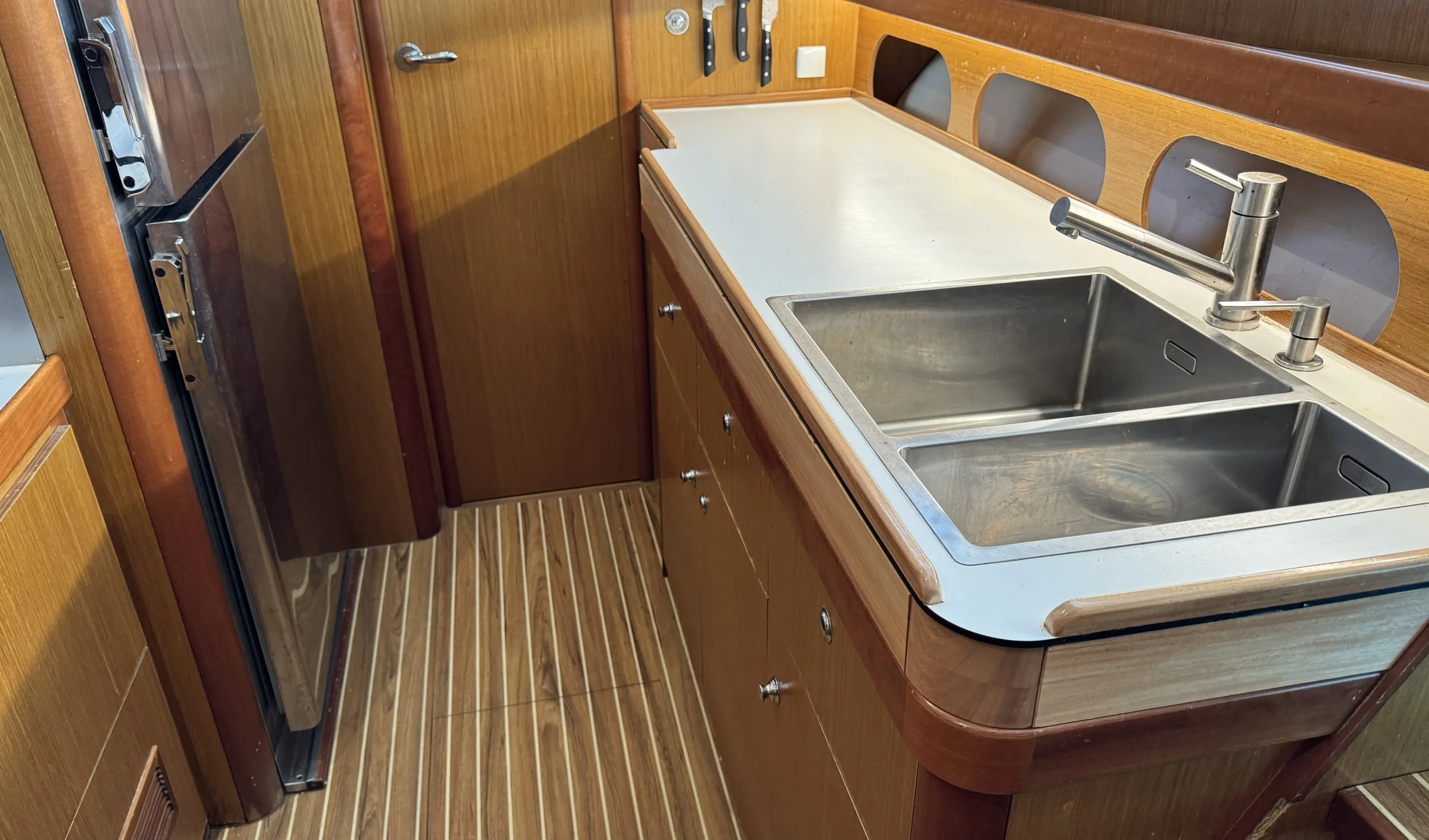 p11_Interior_2.jpg