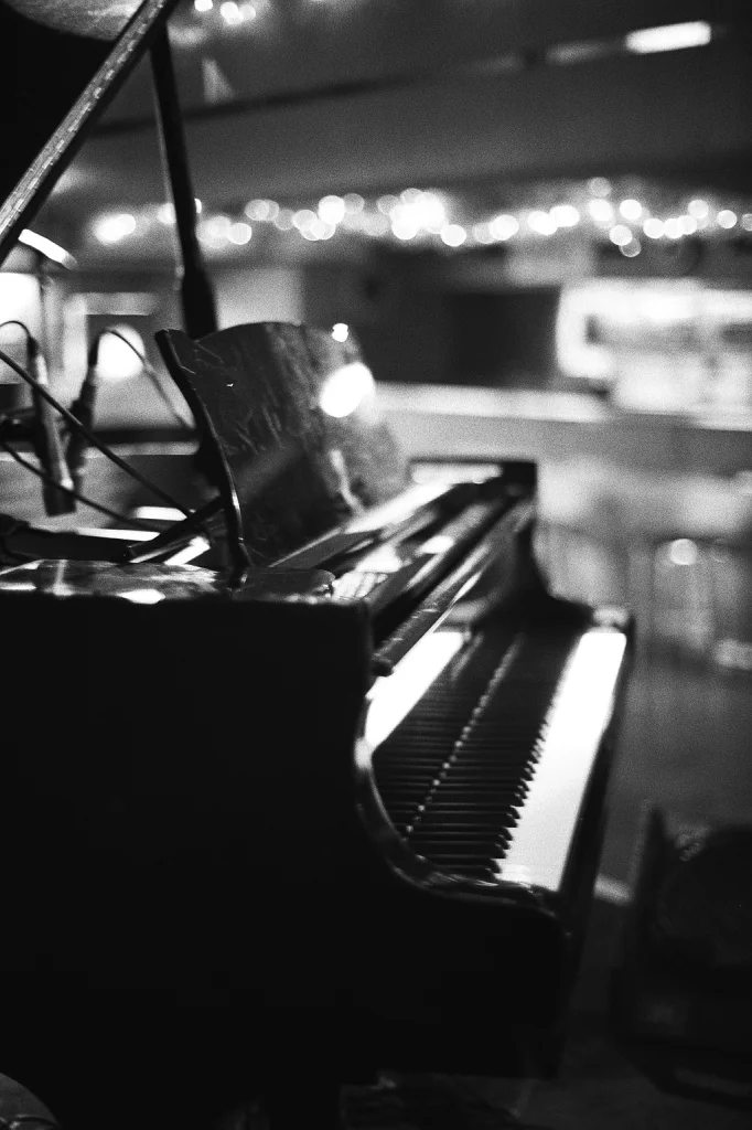 piano-682x1024.jpg