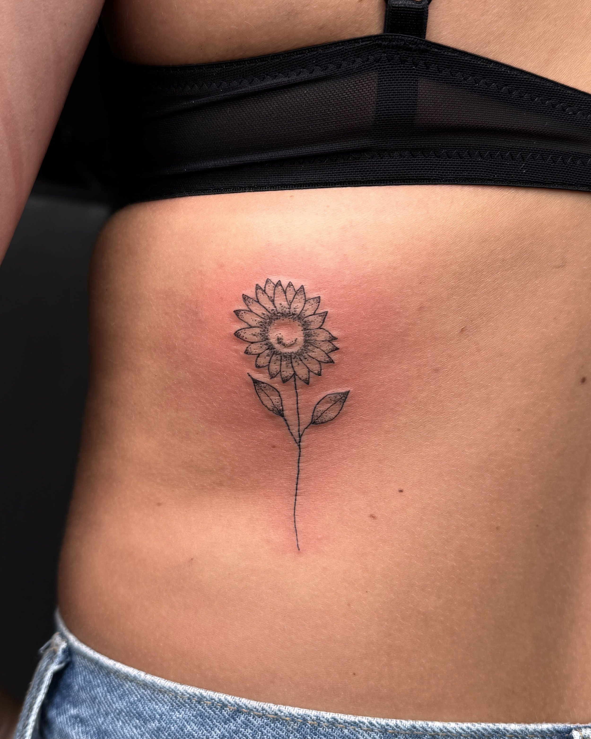 Delicate work 🌻♐️