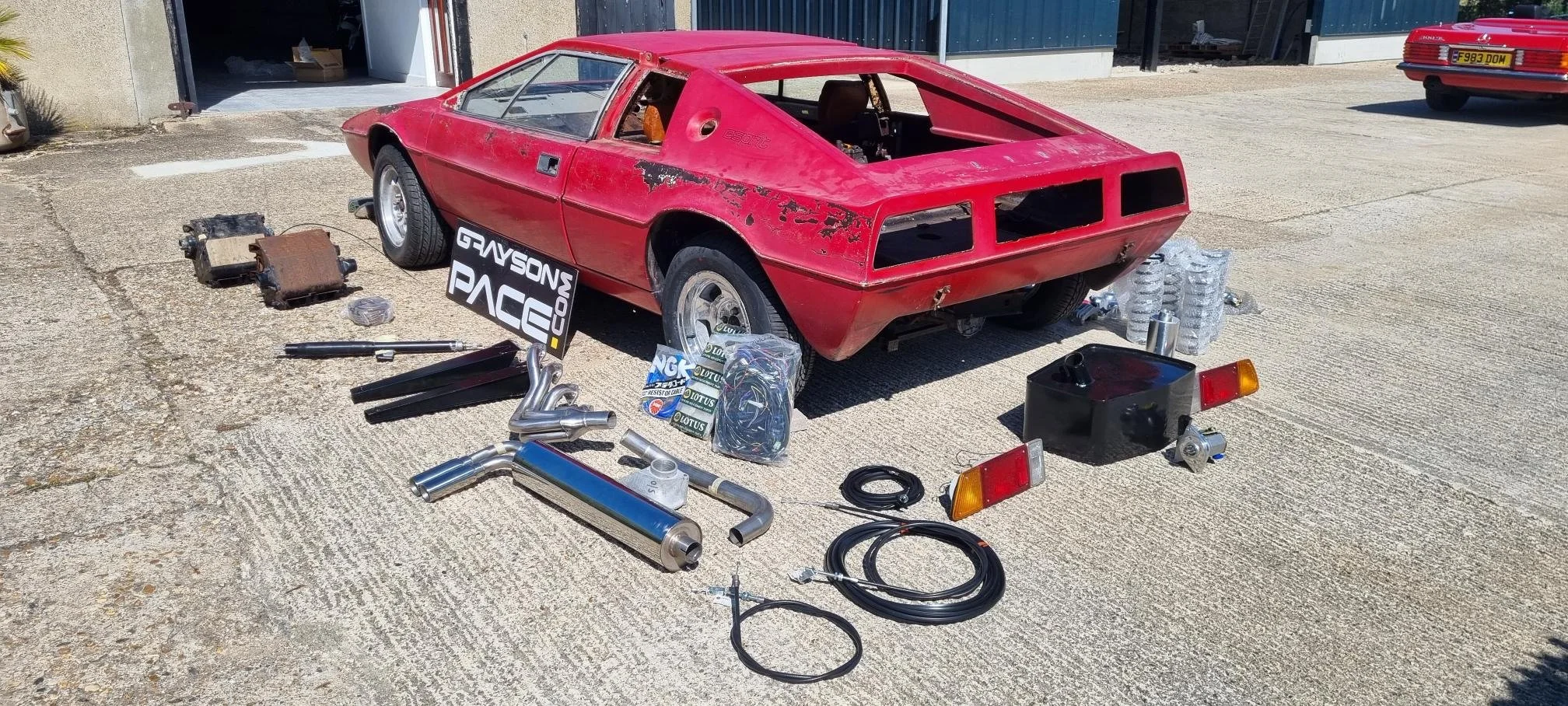 1978 lotus esprit.jpg