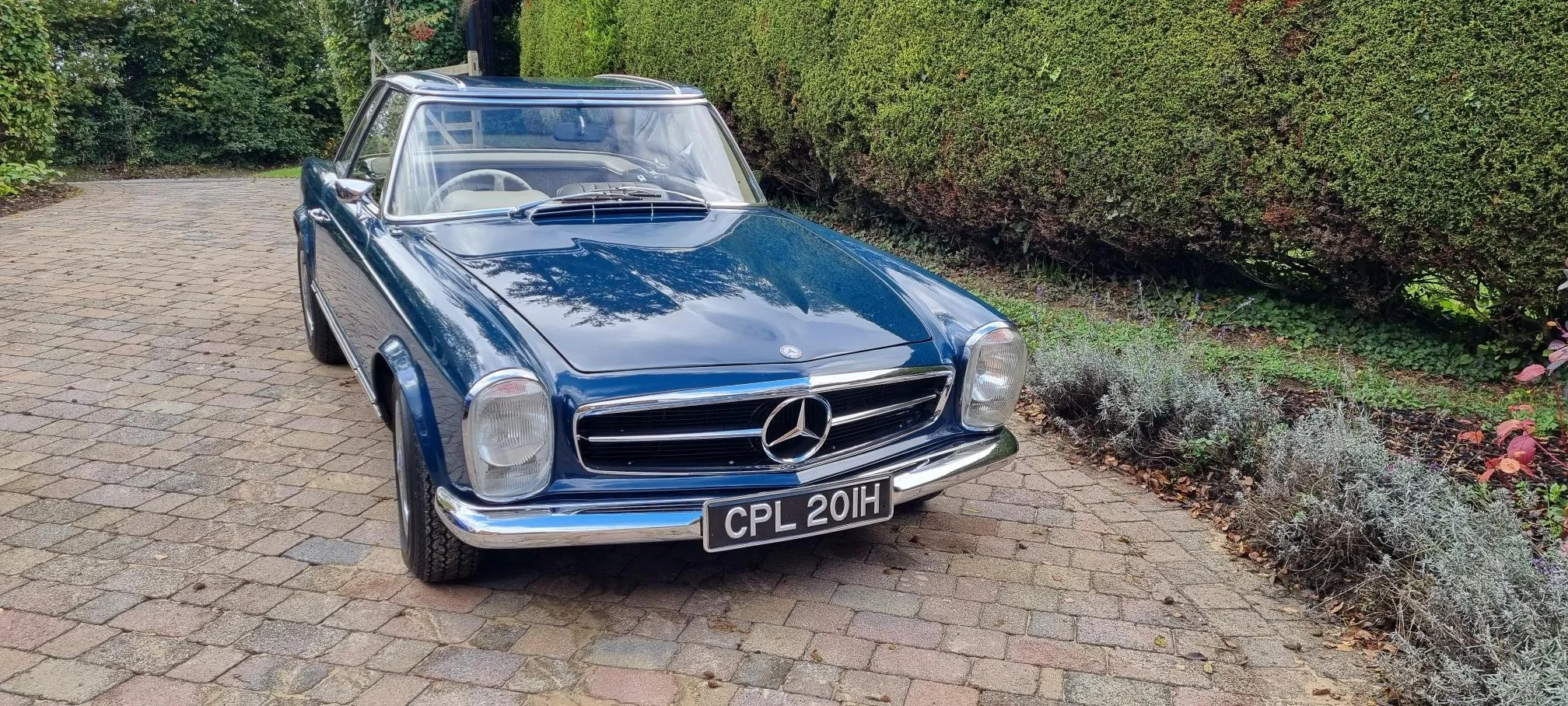 1969 Mercedes 280SL Pagoda