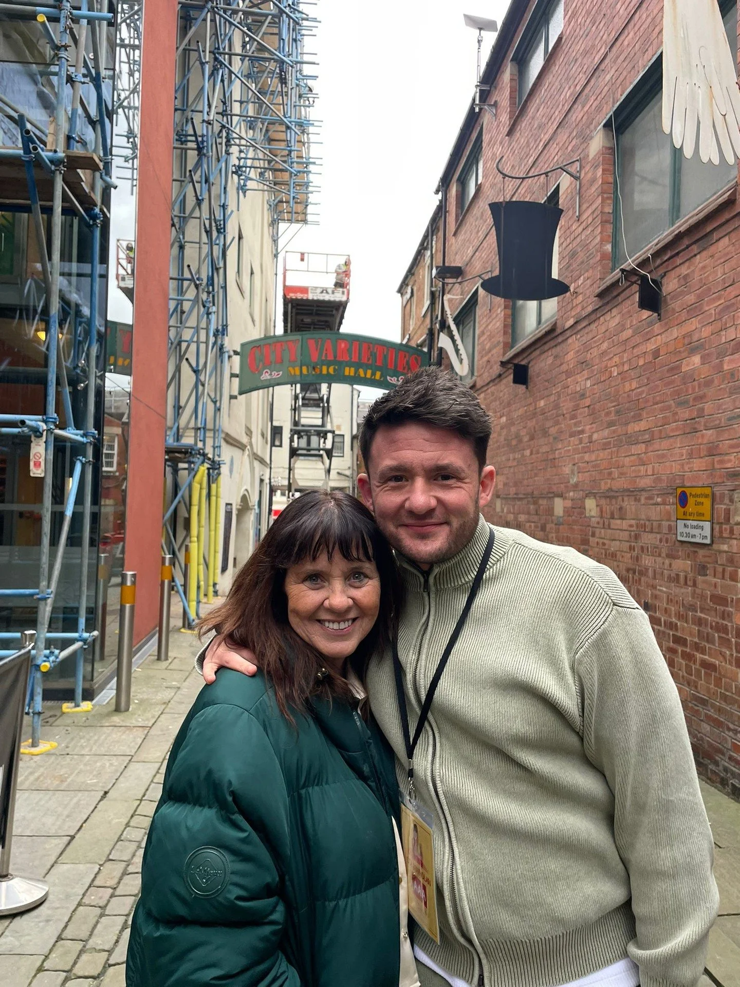 @coleen_nolan has arrived in Leeds ahead of the open night for her new tour &lsquo;This Is Me&rsquo; with @iamshanenolan ❤️ @jakeroche @glasswerk