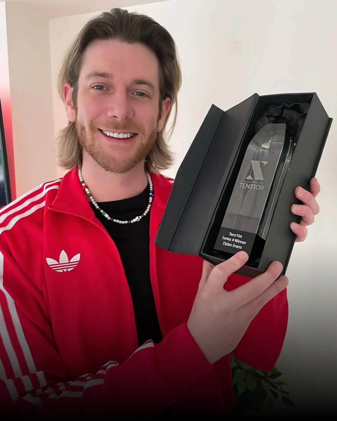 Congratulations to @mrdylanevans for becoming the winner of Season 4 of the @tens10n_game 🏆