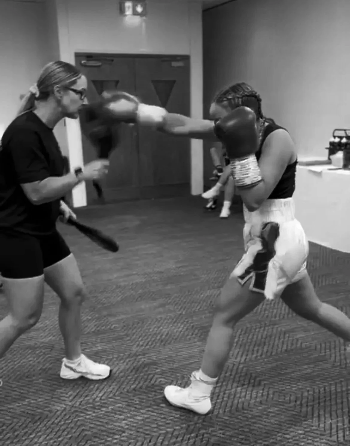 Elissa Belson — UK oil painting artist and boxer, Cambridgeshire. Original boxing inspired fine art for sale