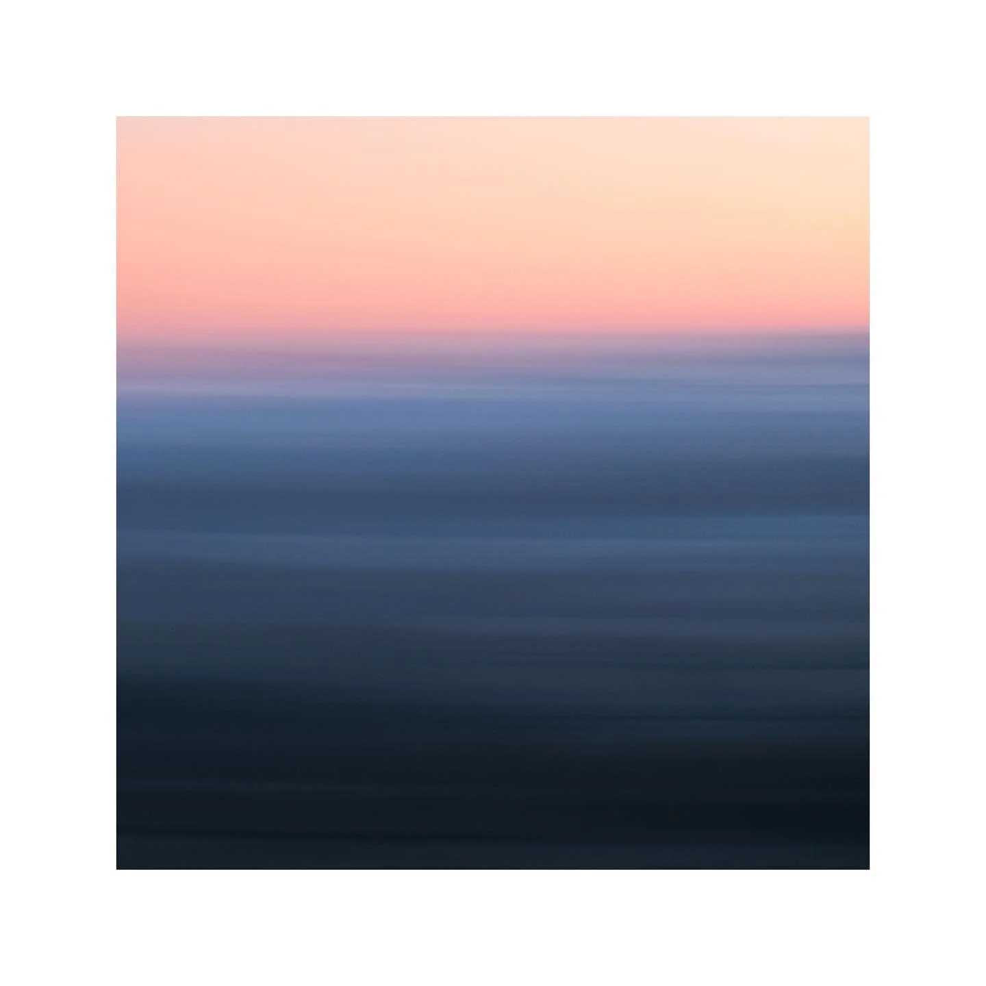 A couple of abstracts from a recent sunrise. I am really enjoying ICM 😁

#ICM #abstract #sunrise #southdowns
