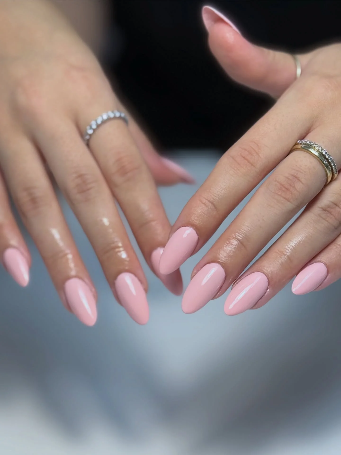 Simple elegance

Not sure what colour to pick? Go for pink or nude! We have a wide range of colours that sometimes make it hard to pick one&hellip;

If you want nail art but not sure what to do, go for our freestyle sets!

☆
☆
☆

#nudenails #simplena