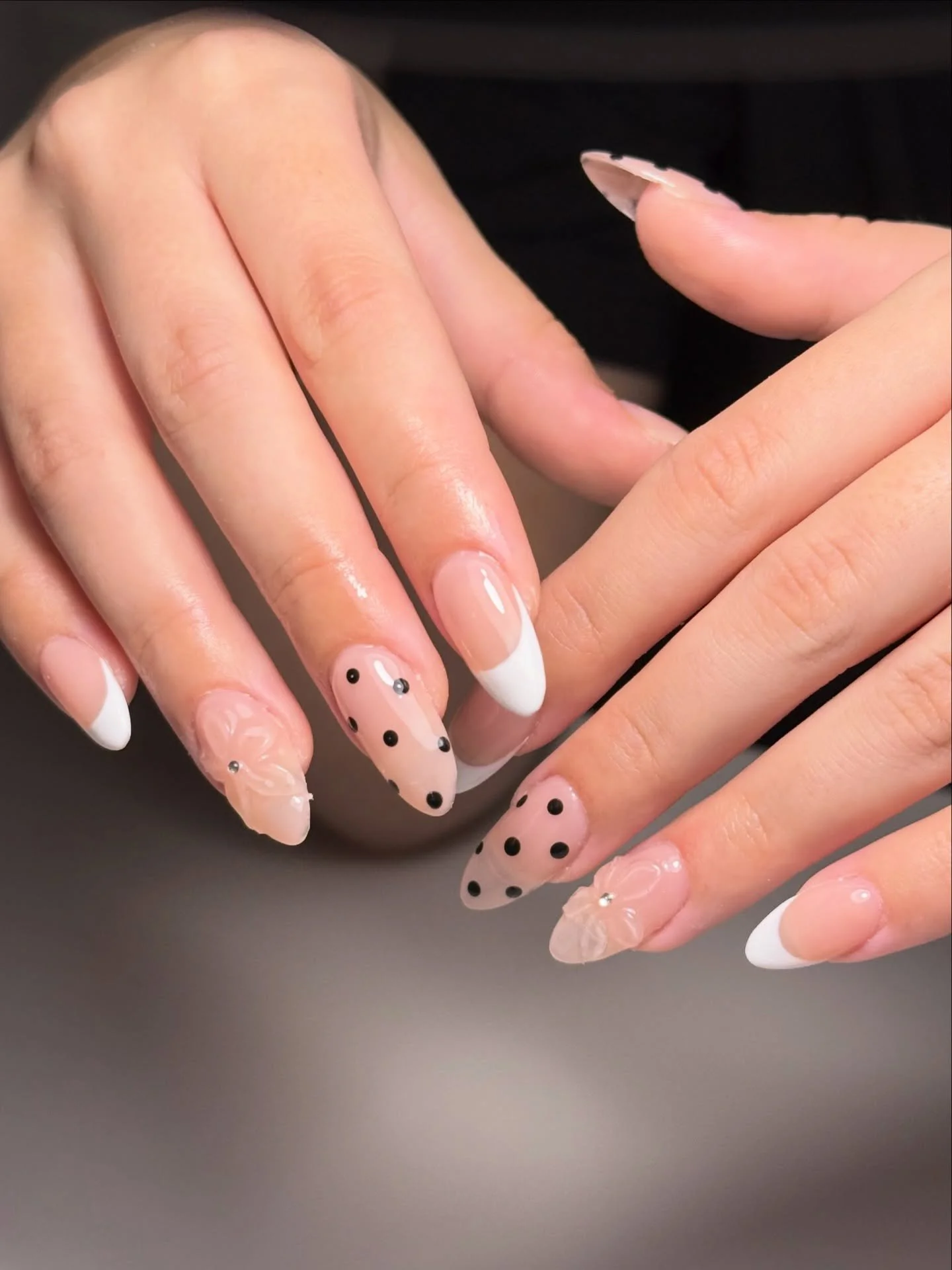 Nothing like a trendy nail set

All my faves combined; polka dots, white French tips and 3D flowers.

Book in your perfect nail set today!

☆
☆
☆

#polkadotnails #3dflowernails #frenchtips #nailart #nailswollongong