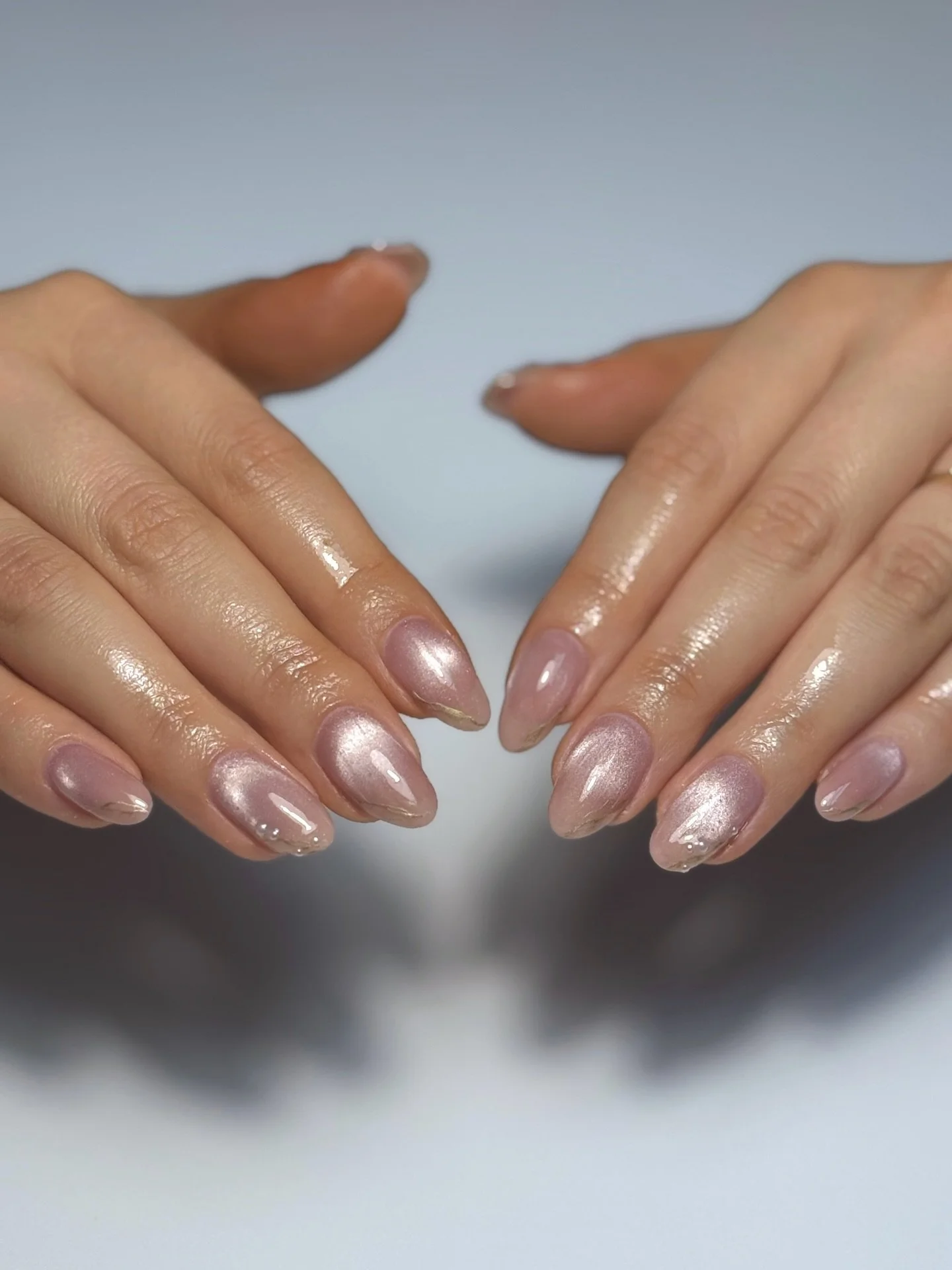Angelic soft pink

Maryanne picked a fan favourite pink cat eye polish for her monthly infill.

We added gold and pearl accents to create a pretty and elegant set.

☆
☆
☆

#magneticcateyenails #cateyenails💅 #pinknails #pearlnails #elegantnails