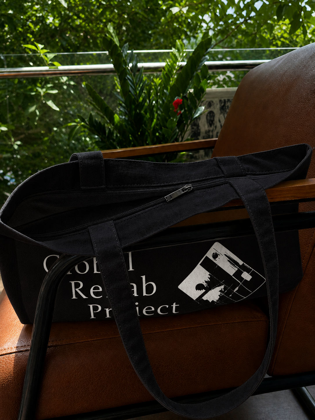 b tote 2.png