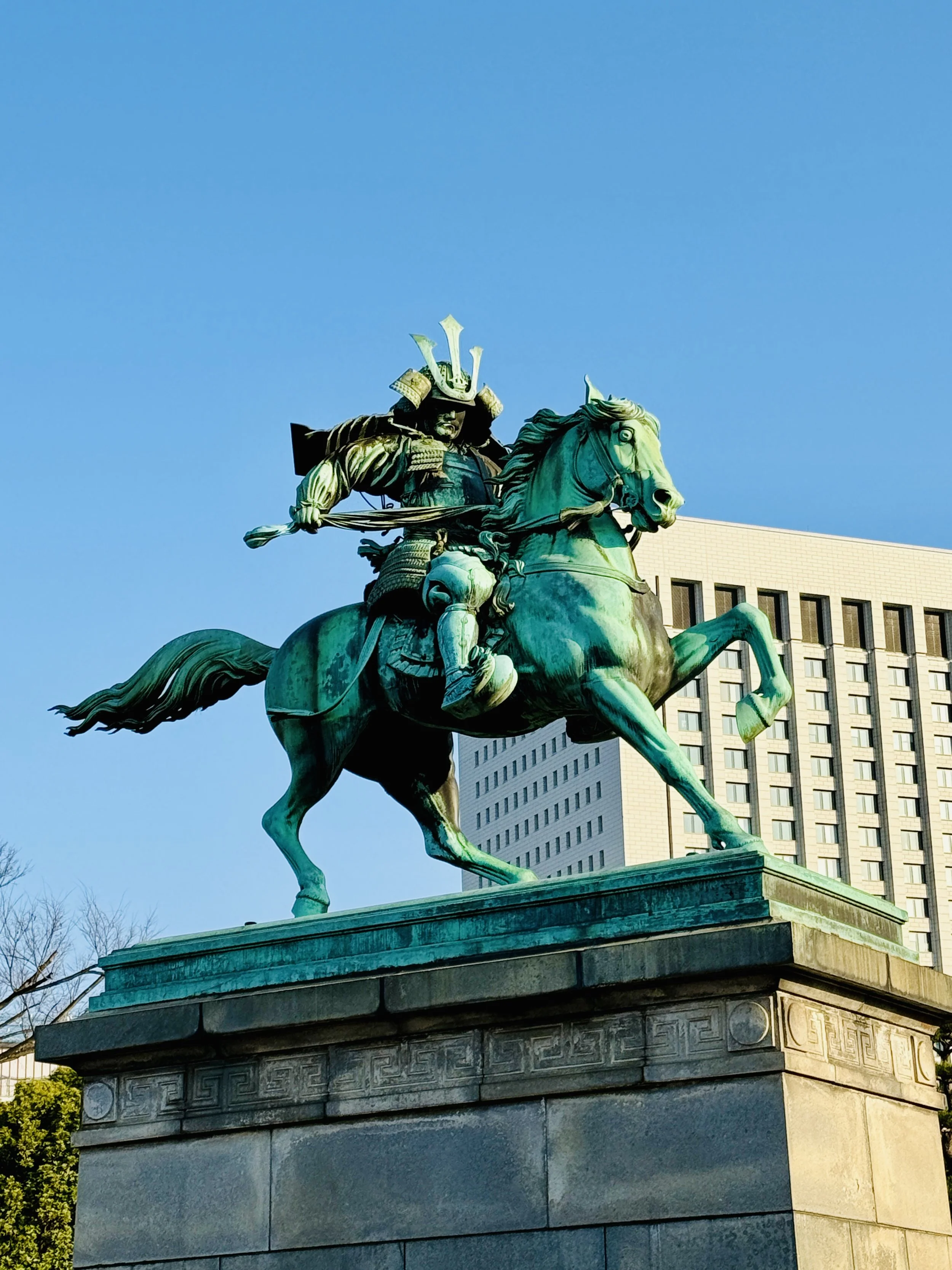 Statue of Kusunoki Masashige