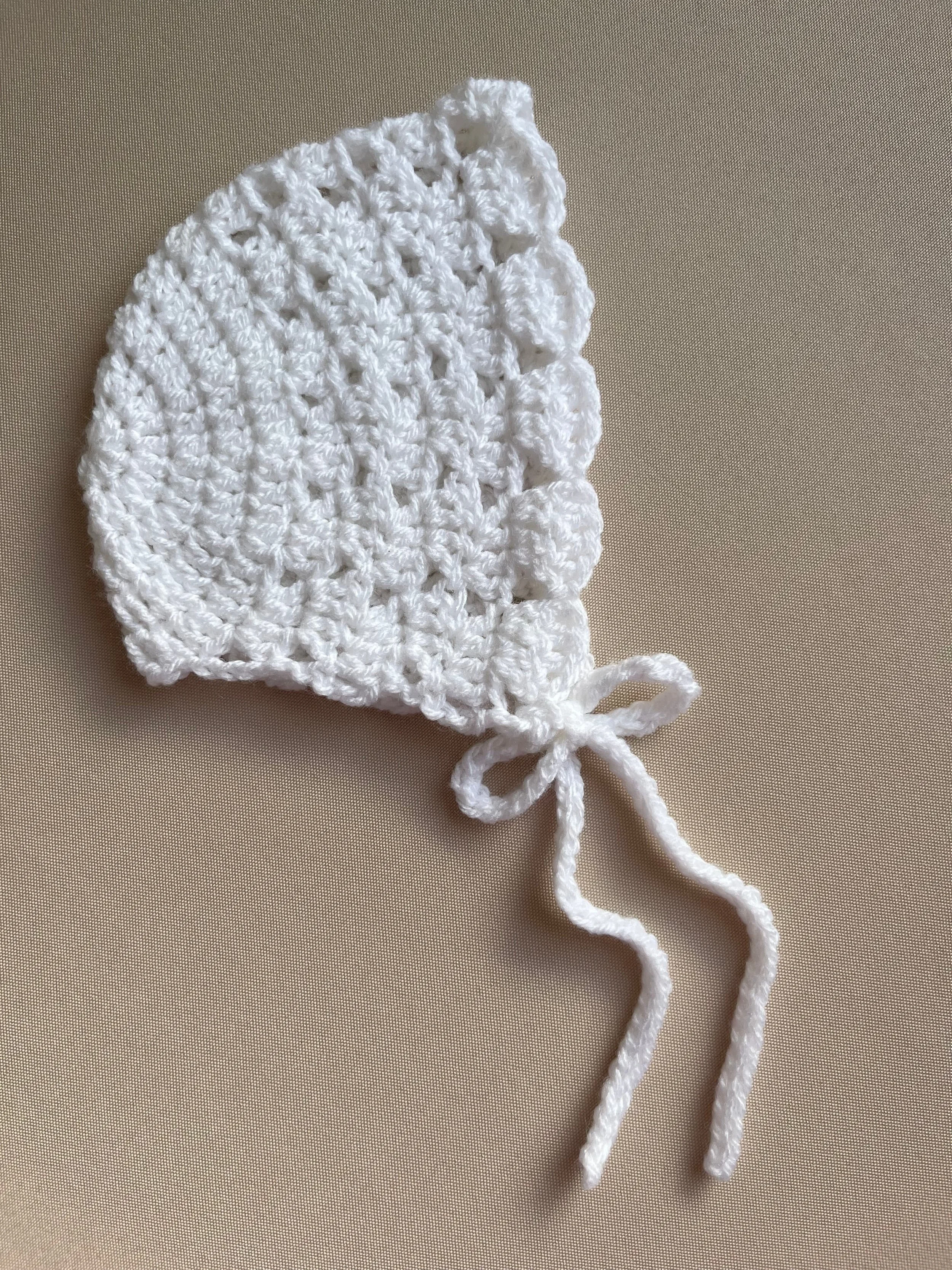 Bonnet — White (Archive)