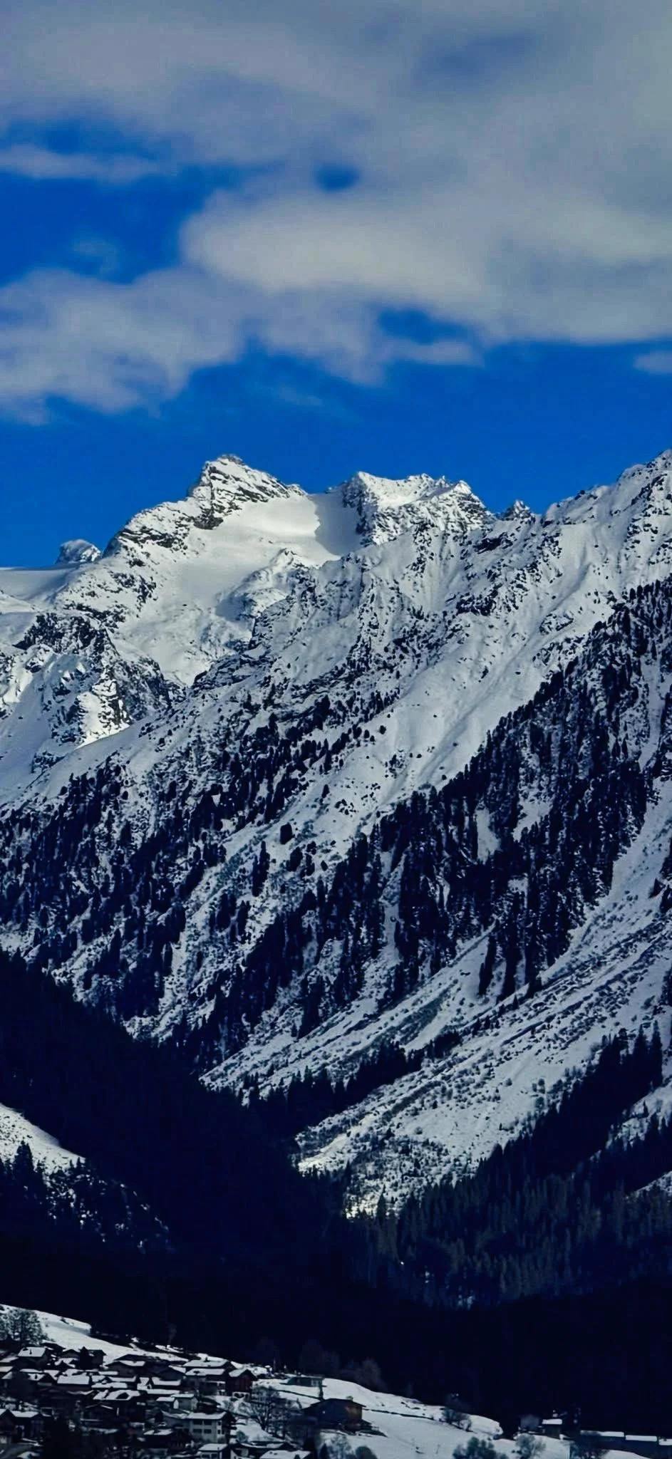 Steile Berglandschaft Schweizeralpen Winter