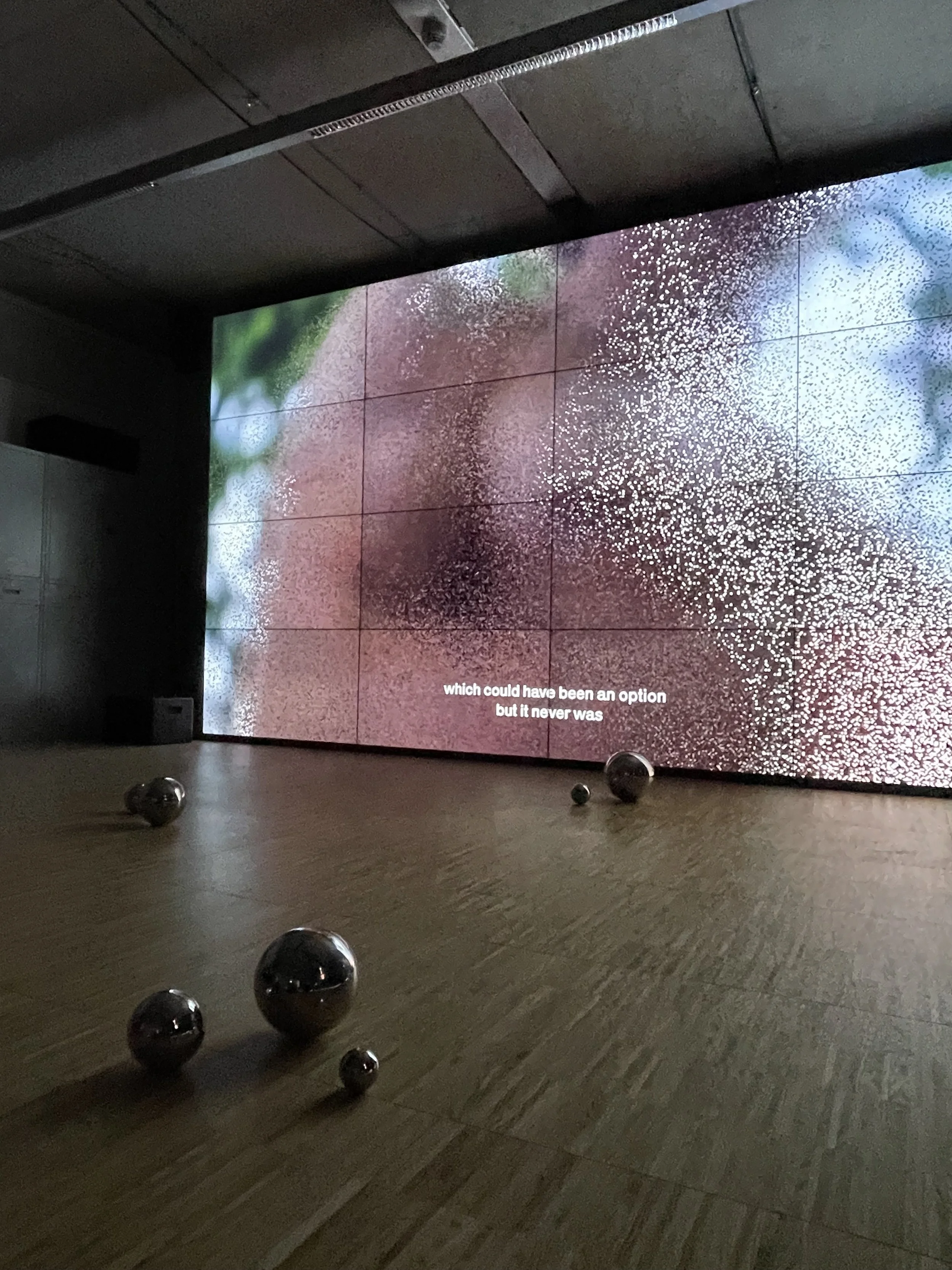 Video installation by Bubabeboshvili - The Hills Will Know - Bauhaus