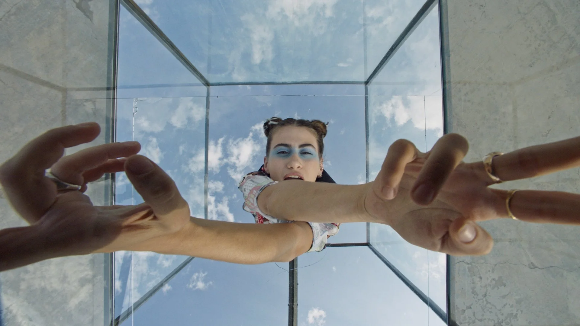 Music video directed Buba Beboshvili - Sleep on me - Creams