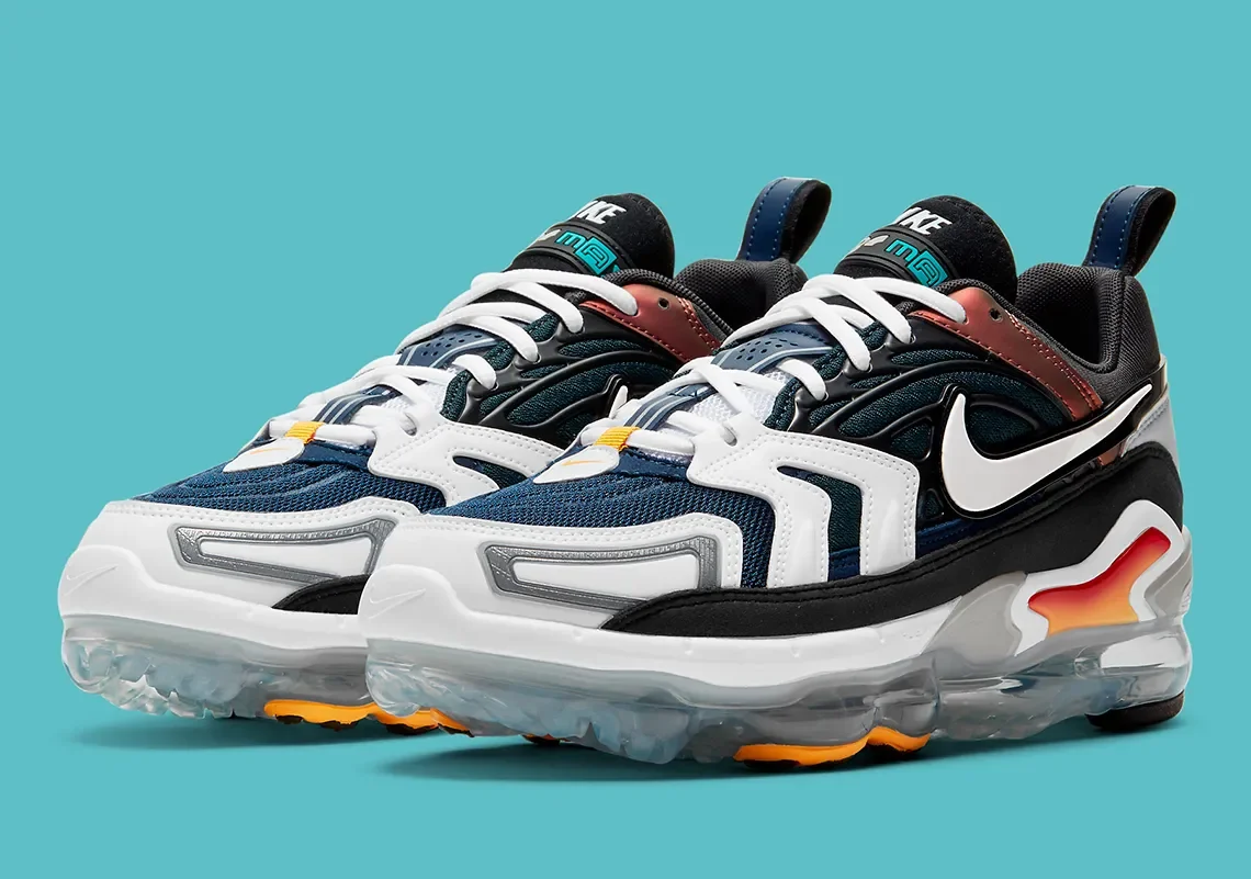 Nike-Air-Vapormax-Evo-CT2868-001-4.webp