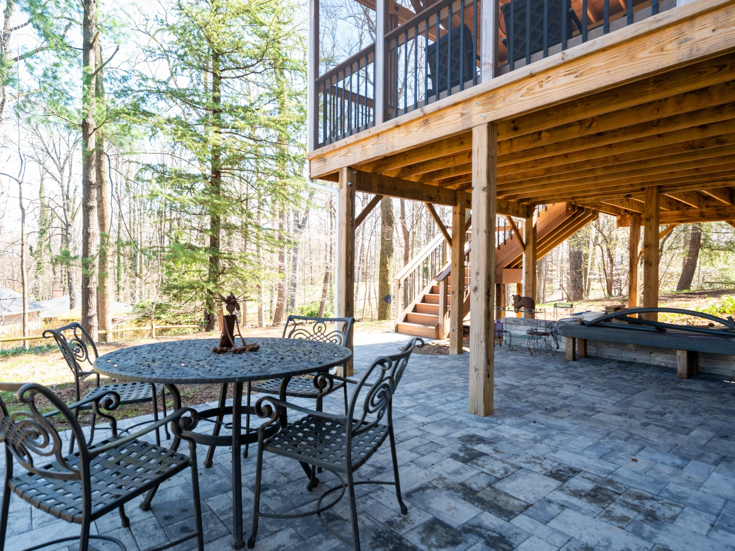 Patio_2.jpg