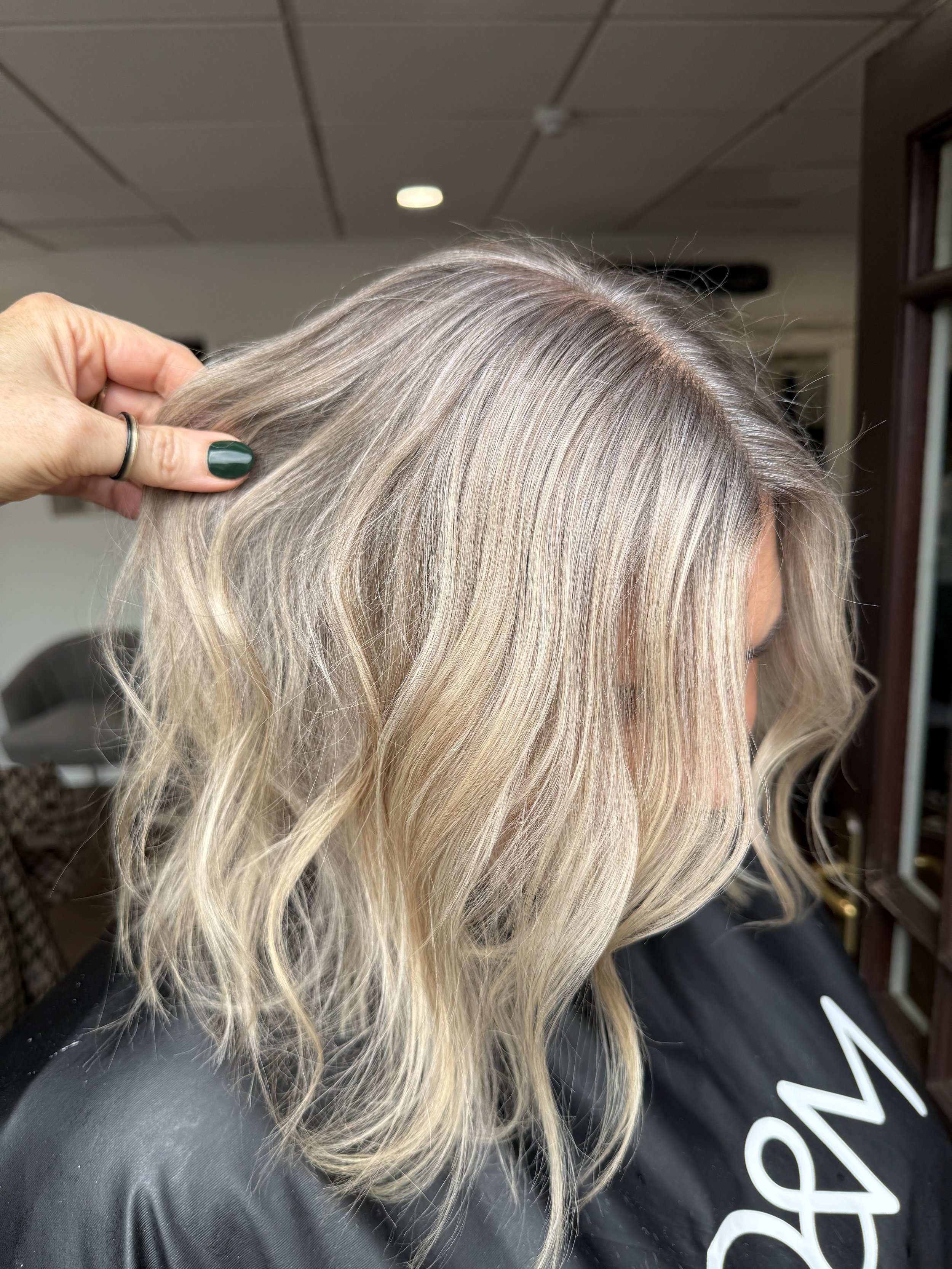 Advanced grey blending colour services in Worcestershire for clients travelling across the Midlands