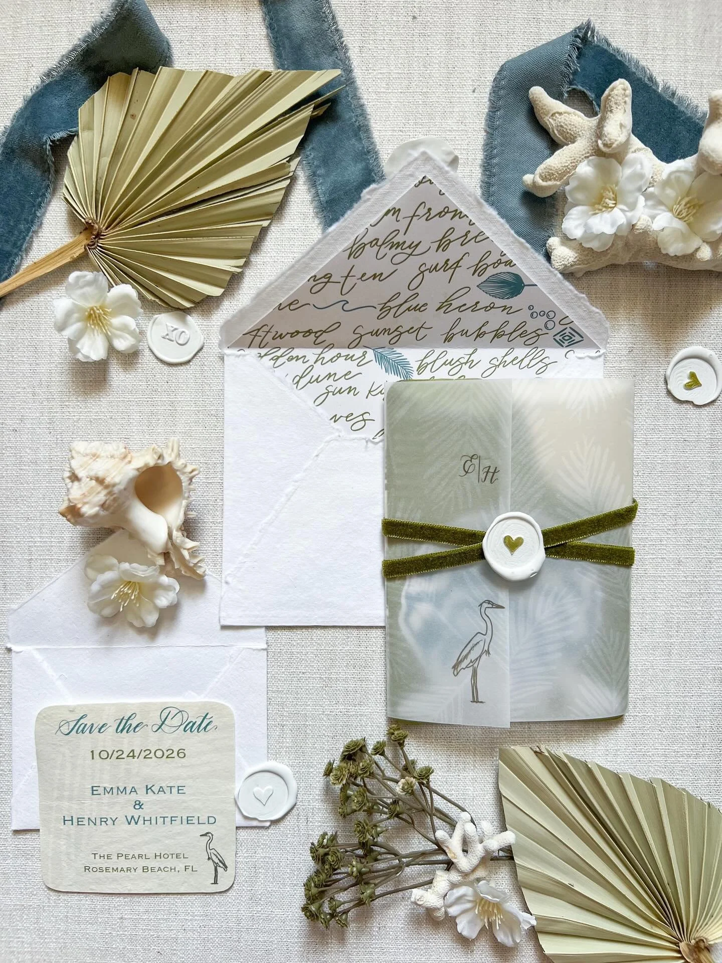 To say I&rsquo;m obsessed is an understatement!! 
Custom Wedding Stationery is the key piece in creating a wedding experience from start to finish: 
It starts with what I call the &ldquo;Opening Experience&rdquo;&hellip; the first peek your guests ha