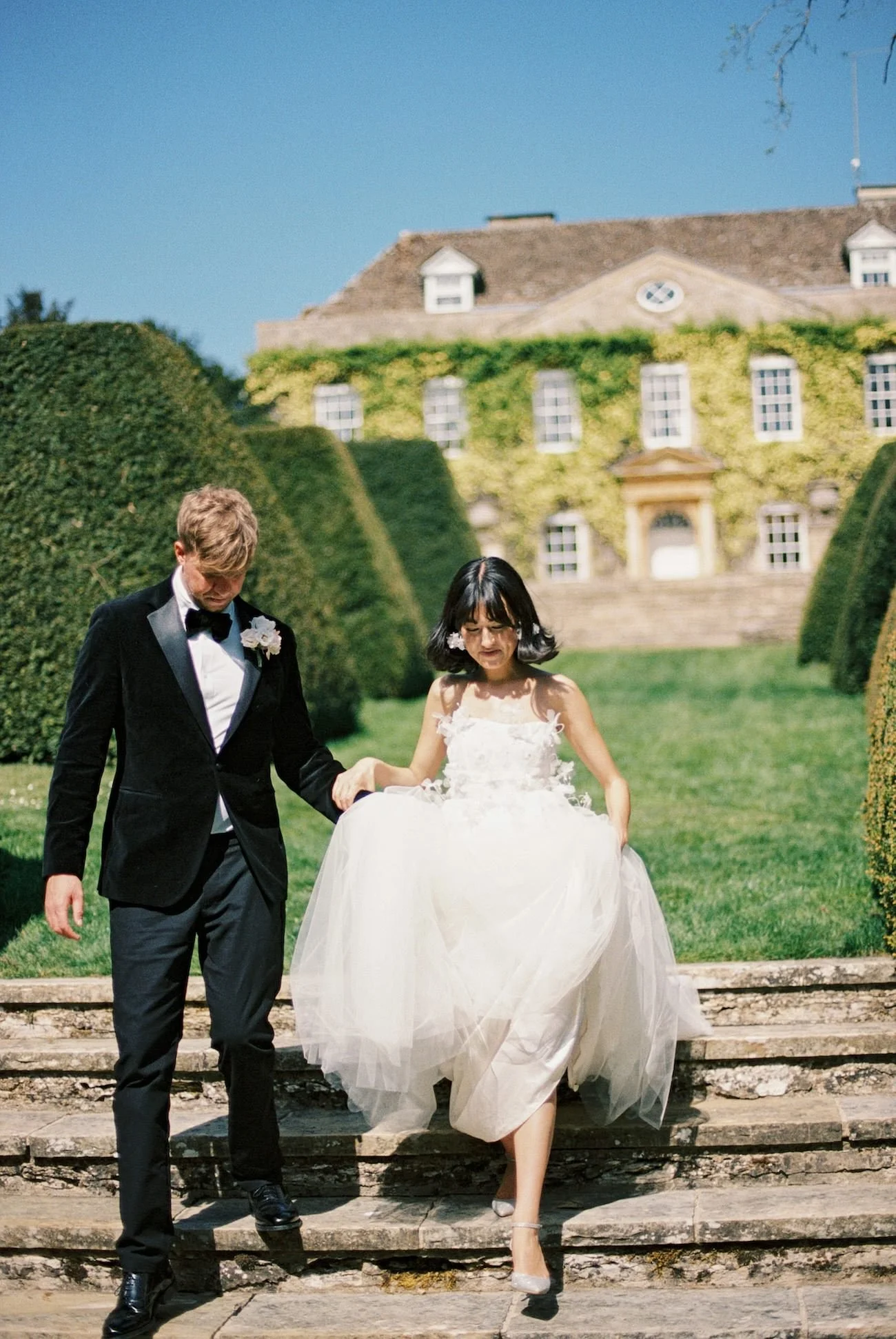 Sorci-Ledyukova-Wedding-Photography-Analogue-Photography-Cornwell-Manor-Wedding-Photography-Tessa&Mack-2.jpg