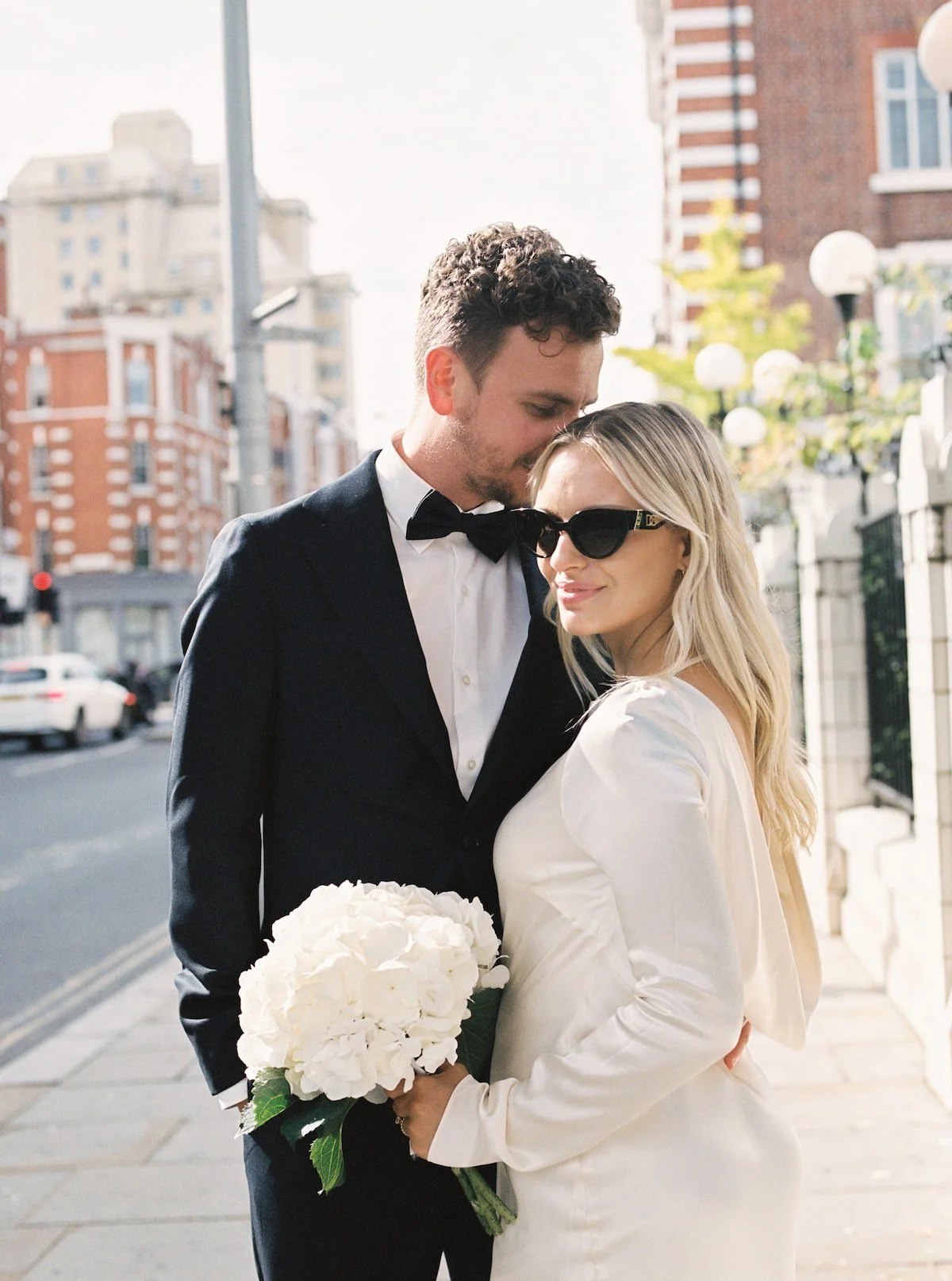 Dan&Harriet-Chelsea-Old-Town-Hall-Wedding-Film-Photography-Sorci-Ledyukova-90.jpg