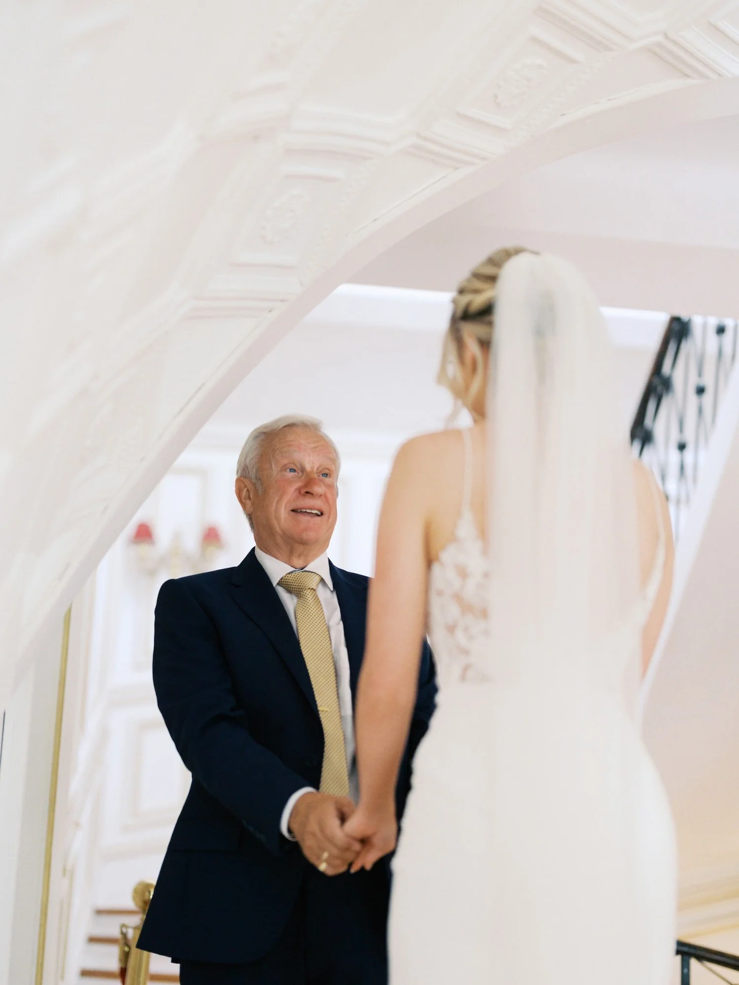 Sorci-Ledyukova-Château-Robernier-France-Destination-Wedding-Photographer-10.jpg