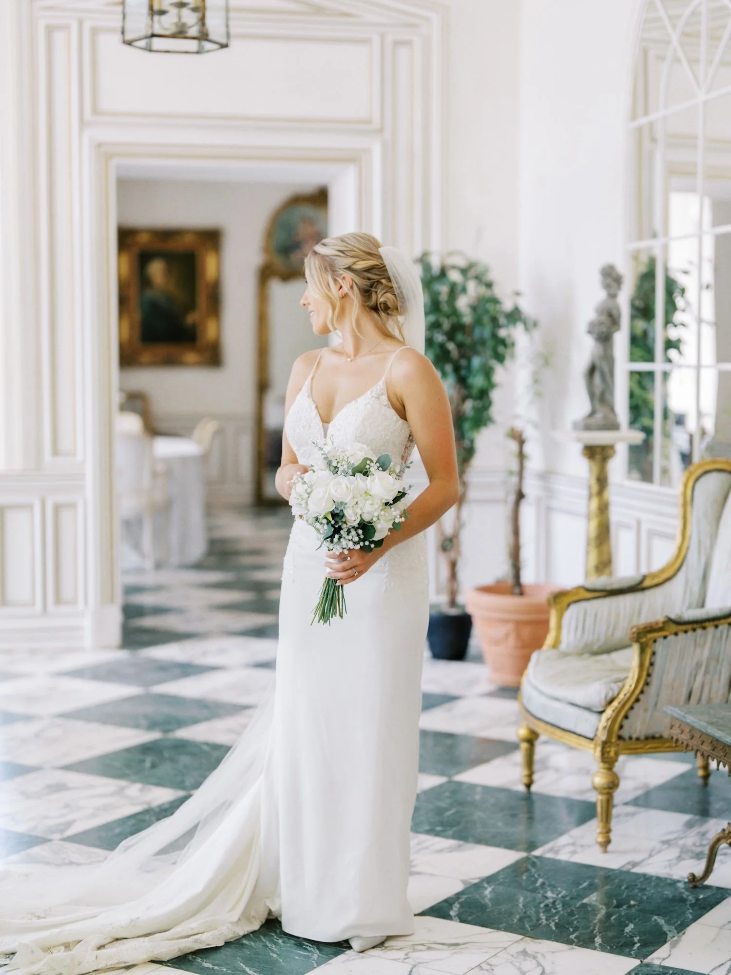 Sorci-Ledyukova-Château-Robernier-France-Destination-Wedding-Photographer-32.jpg