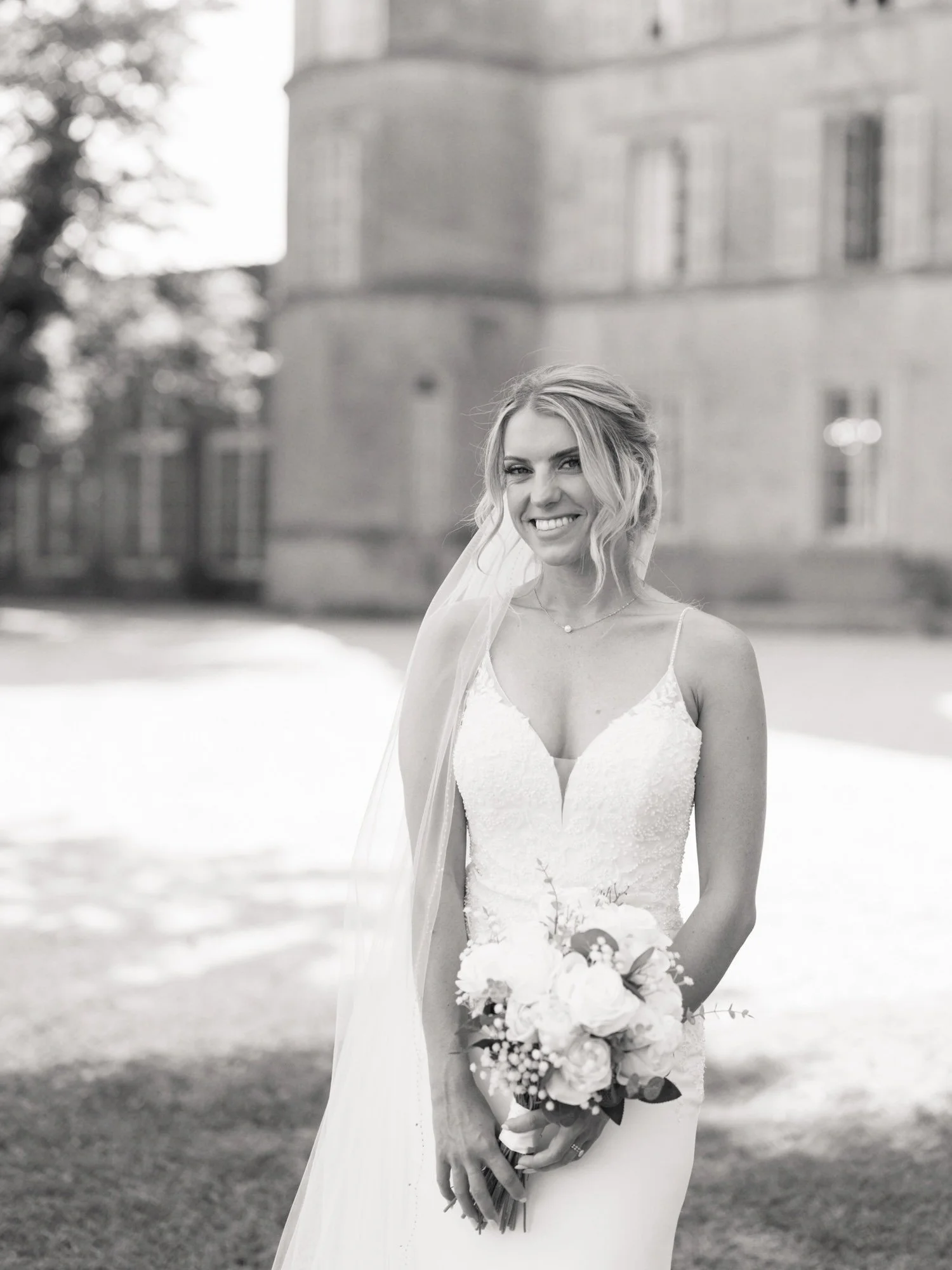 Sorci-Ledyukova-Château-Robernier-France-Destination-Wedding-Photographer-36.jpg