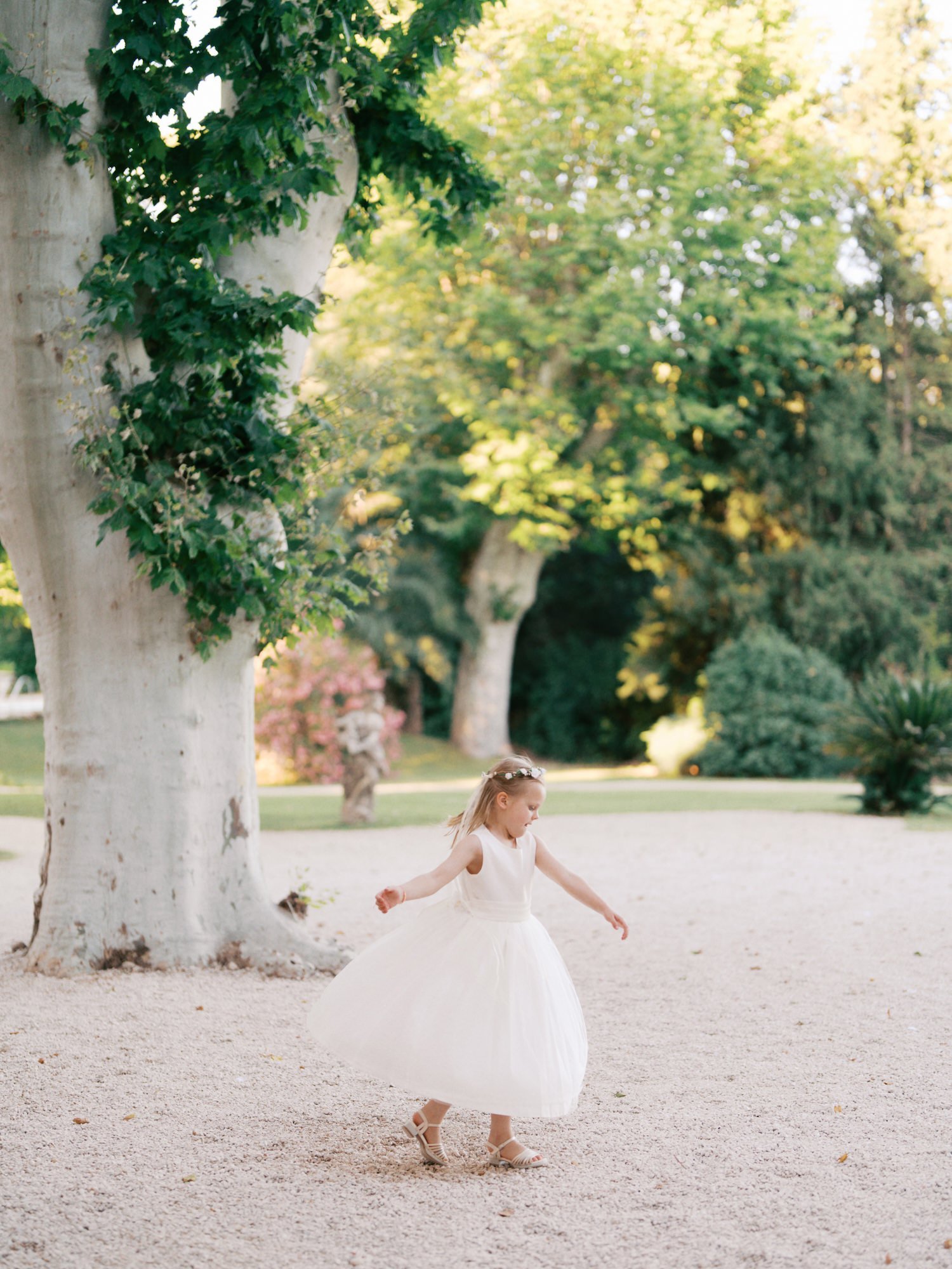 Sorci-Ledyukova-Château-Robernier-France-Destination-Wedding-Photographer-55.jpg