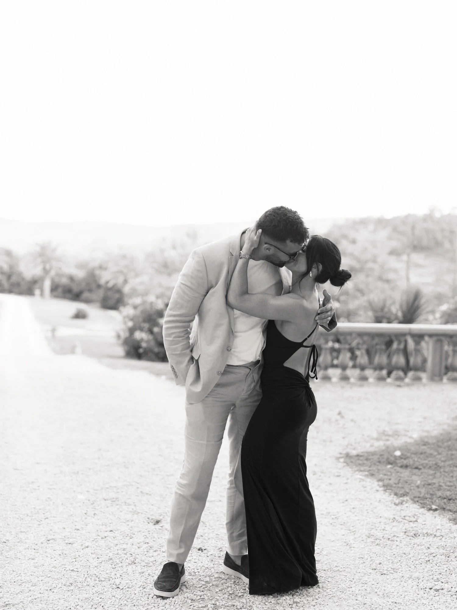 Sorci-Ledyukova-Château-Robernier-France-Destination-Wedding-Photographer-59.jpg
