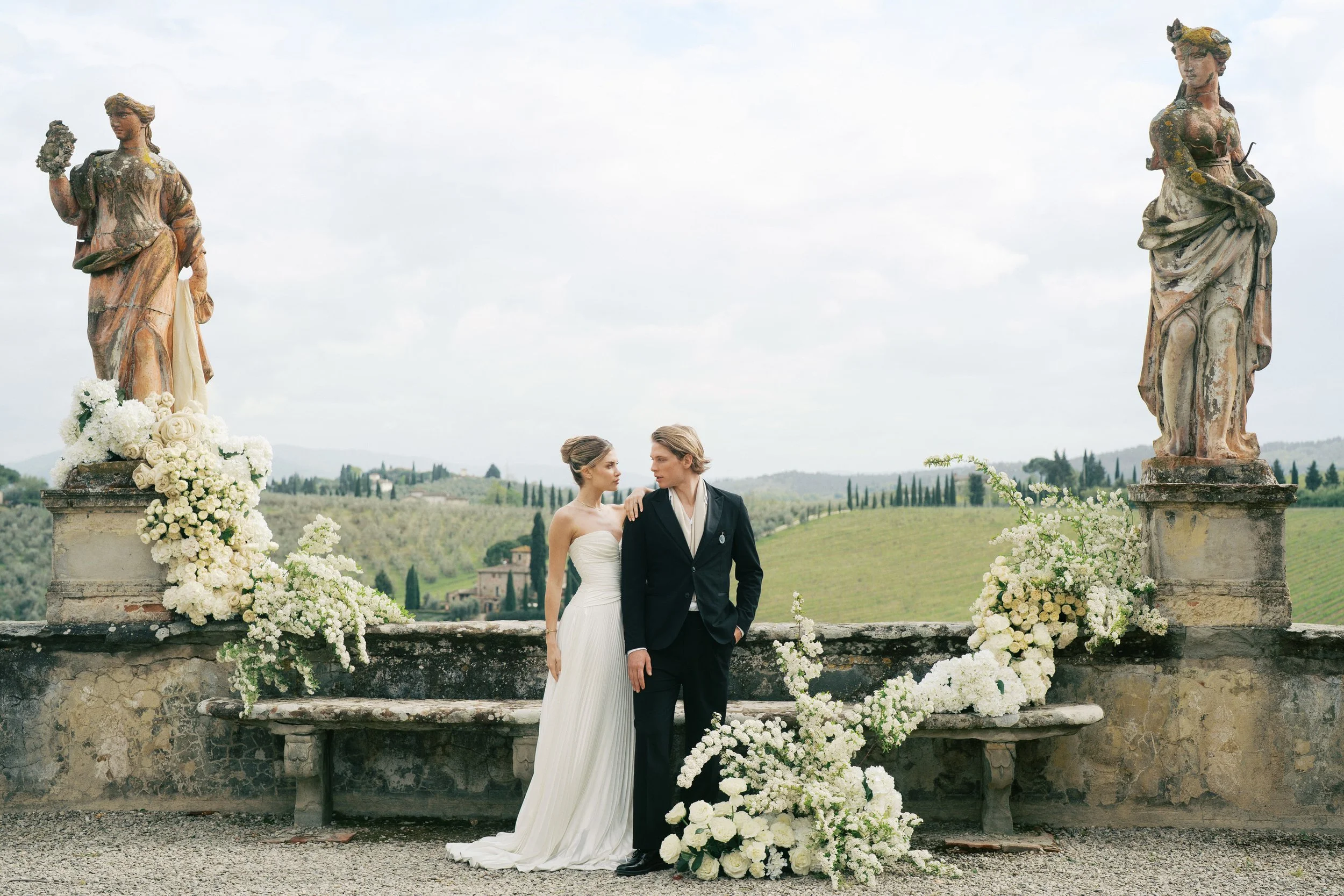 Sorci-Ledyukova-tuscany-italy-wedding-photographer-villa-corsini-30.jpg