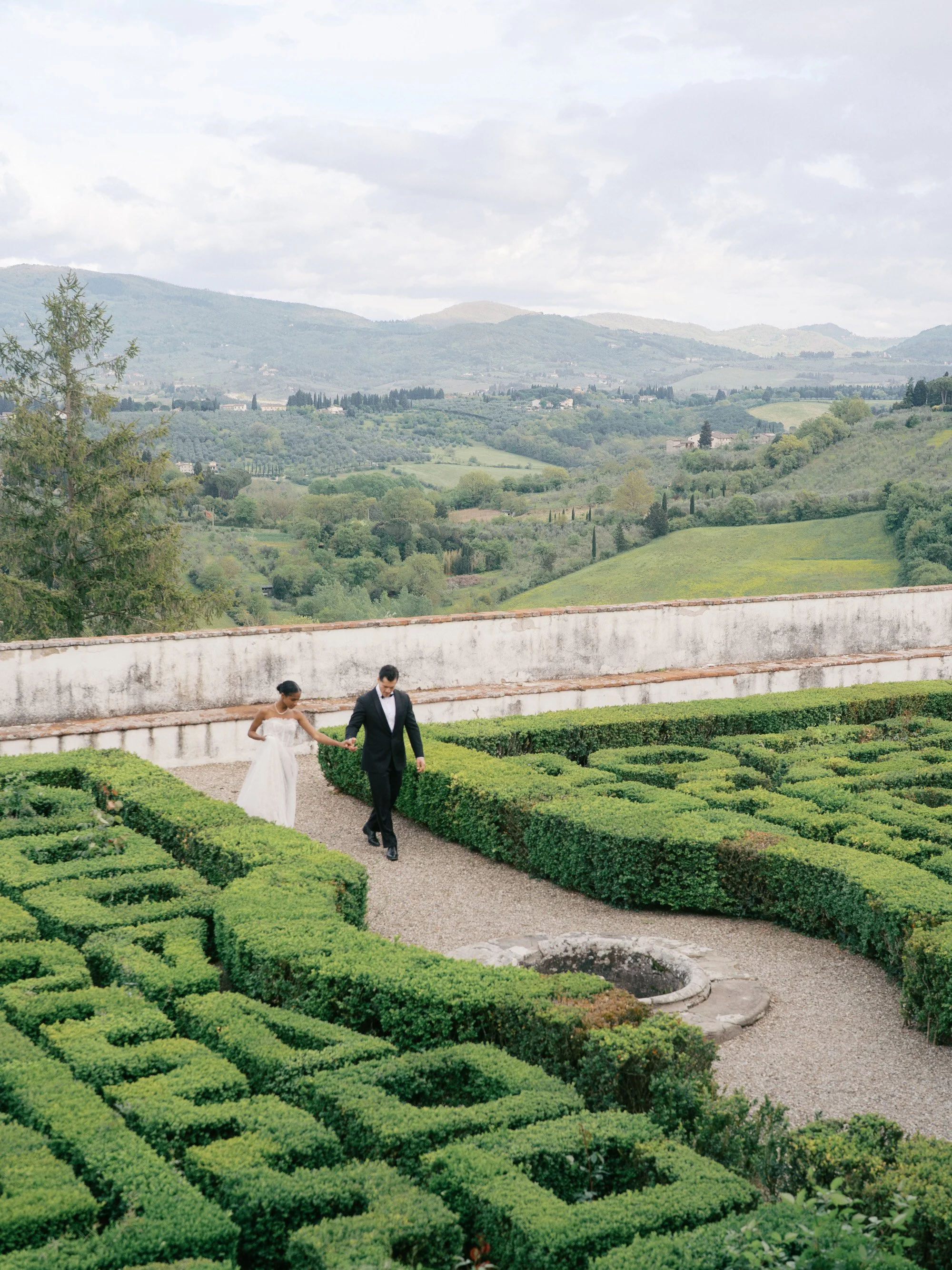 Sorci-Ledyukova-tuscany-italy-wedding-photographer-villa-corsini-44.jpg