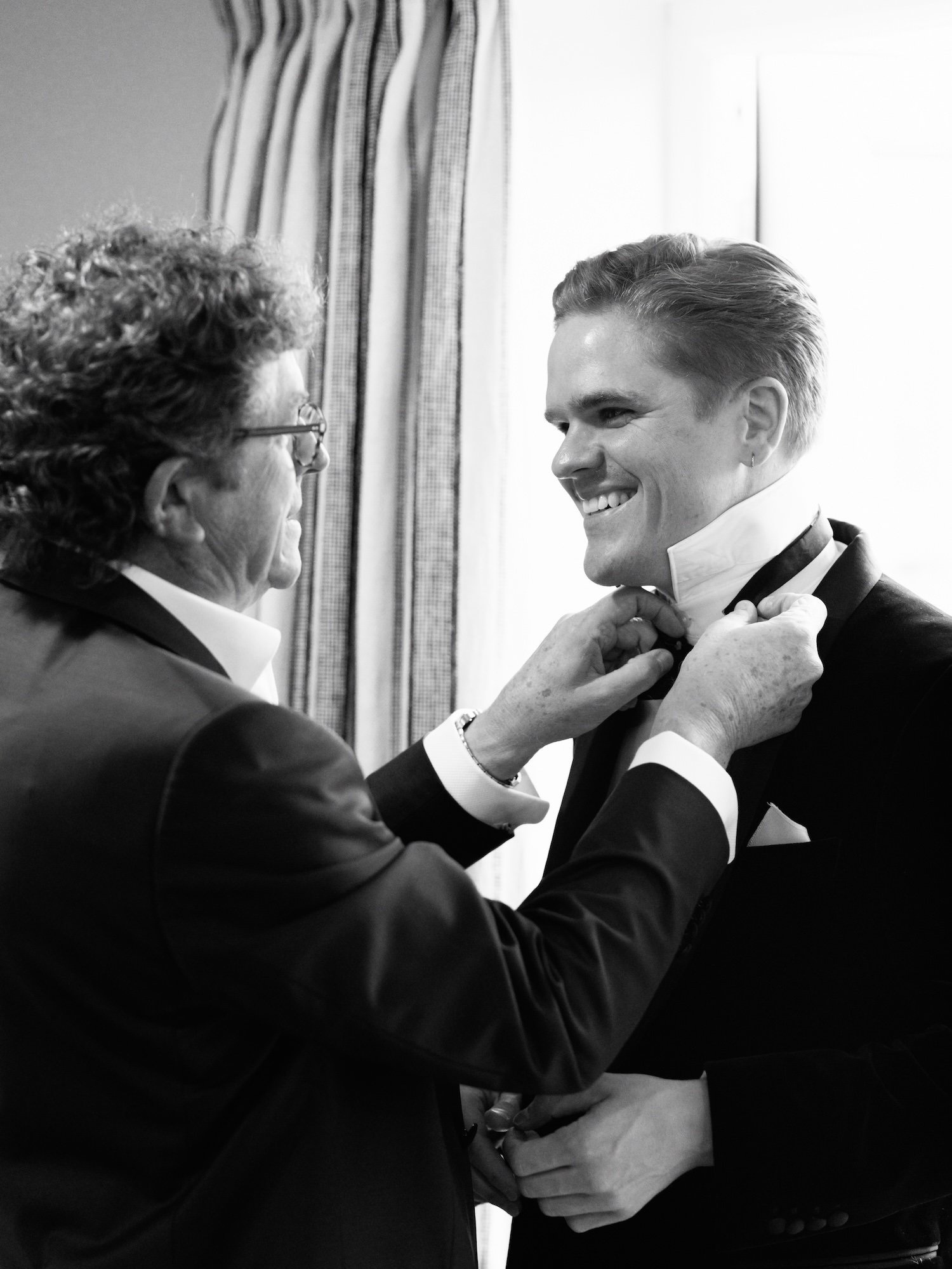 Sorci-Ledyukova-Sam&Rebecca-Wickersley-House-Private-House-Luxury-Marquee-Wedding-Wedding-Groom Prep-14.jpg