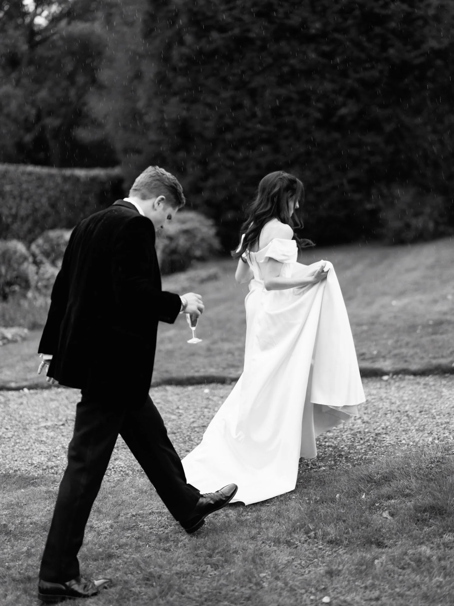 Sorci-Ledyukova-Sam&Rebecca-Wickersley-House-Private-House-Luxury-Marquee-Wedding-Wedding-Bride-&-Groom's-portraits-82.jpg