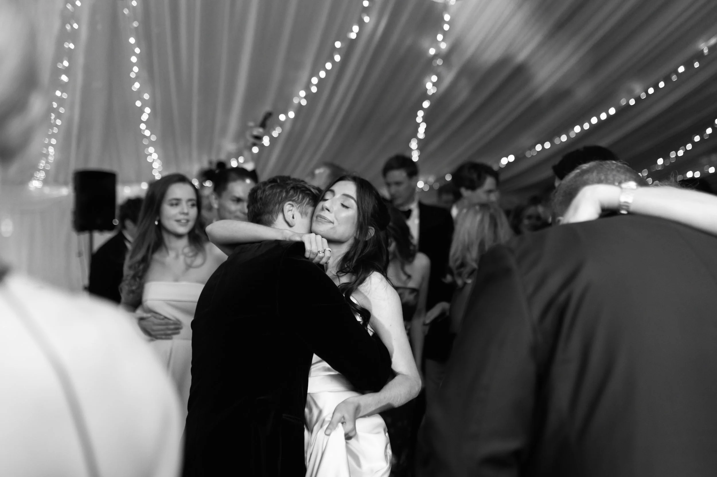 Sorci-Ledyukova-Sam&Rebecca-Wickersley-House-Private-House-Luxury-Marquee-Wedding-Evening-and-Party-120.jpg