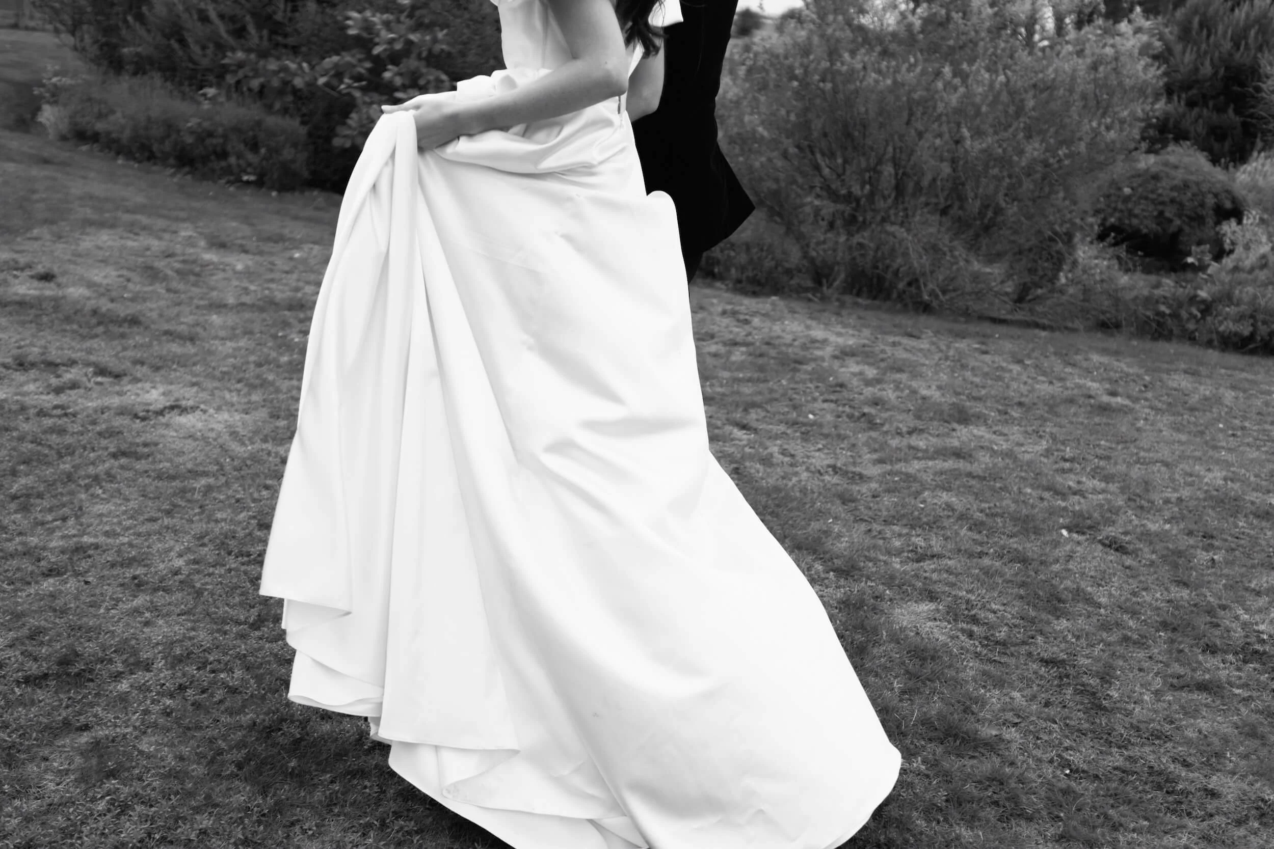 Sorci-Ledyukova-Sam&Rebecca-Wickersley-House-Private-House-Luxury-Marquee-Wedding-Wedding-Bride-&-Groom's-portraits-38.jpg