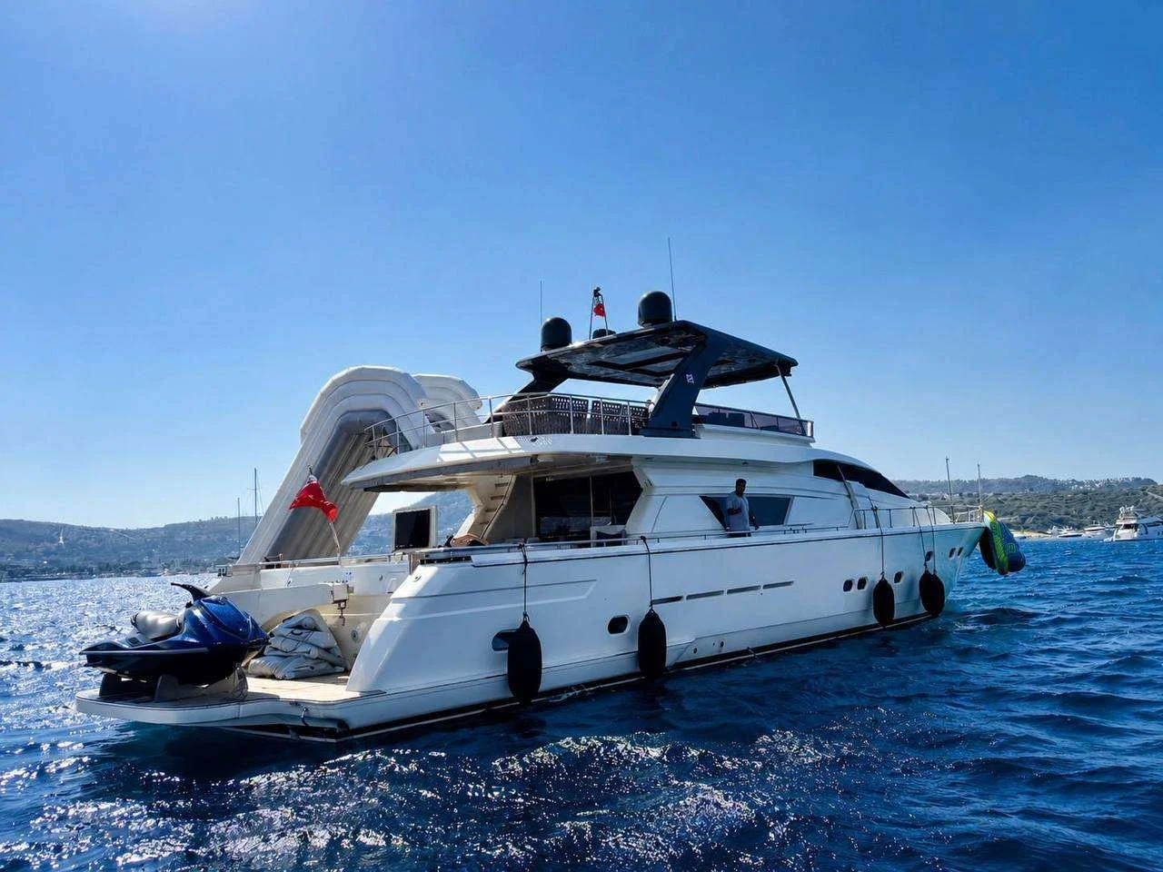 Blu 16 Ferretti 25 Meter Motoryacht