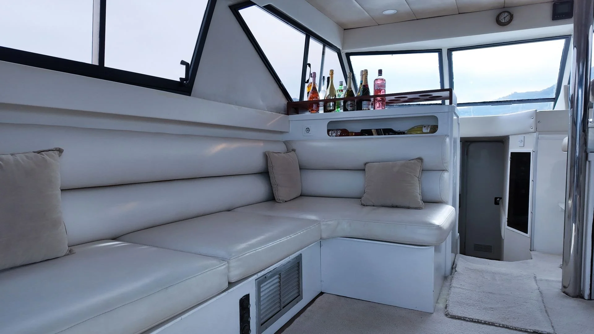 squarespace_yacht_3.jpg