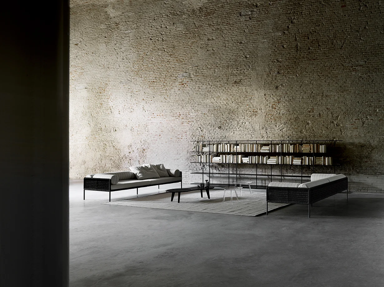 Agra Indoor + Aero.jpg