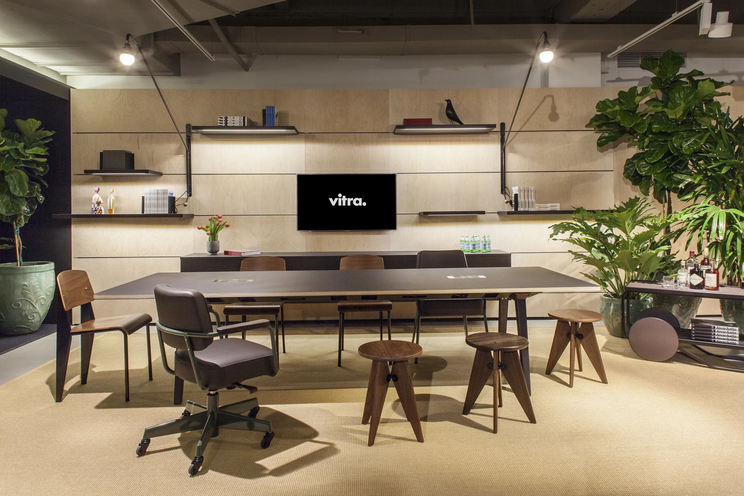 Vitra Showroom Chicago by SHIBULERU 001.jpg