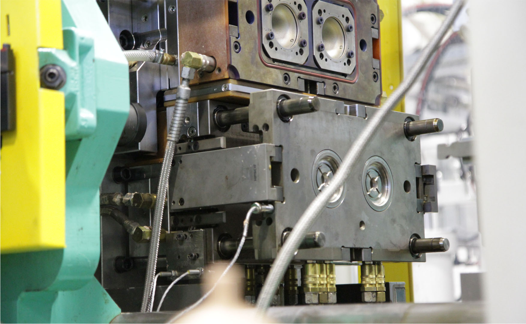 MMAKE THE CURIOUS WORKSeasoned know-how allows us to push past obvious or expected answers to deliver compelling, original ideas. Ideas not only iconic and tangible — they're also fully capable of being produced.