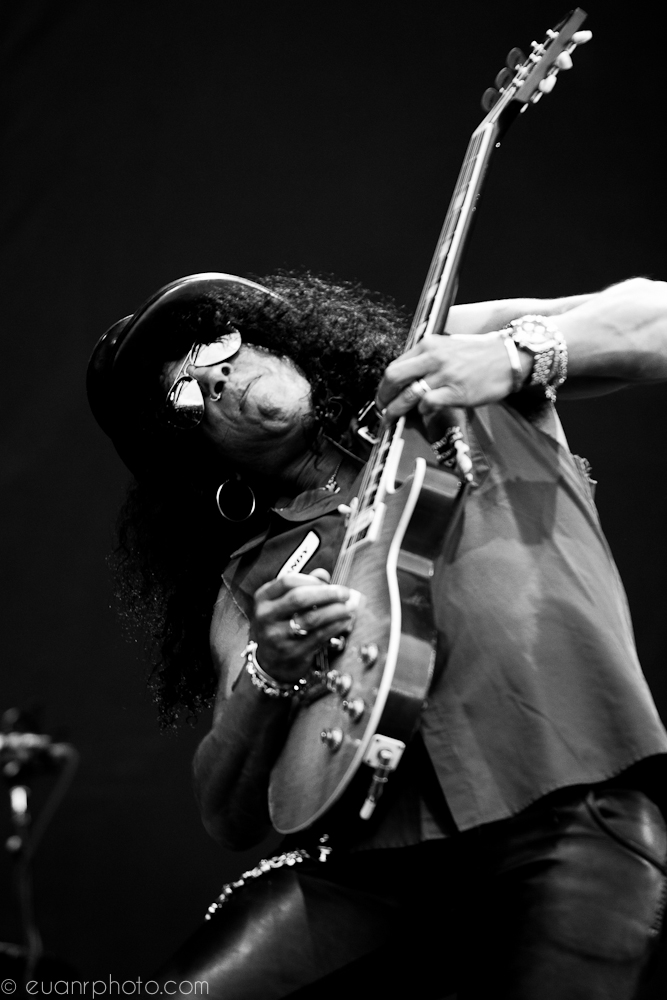 slash-4.jpg